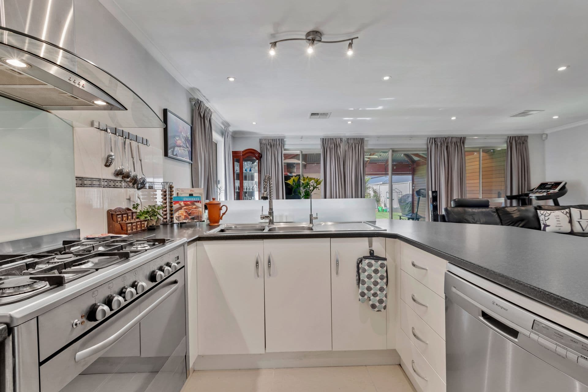 13 Dunedin Avenue, Hillcrest, SA, 5086, Hillcrest - Thumbnail 4