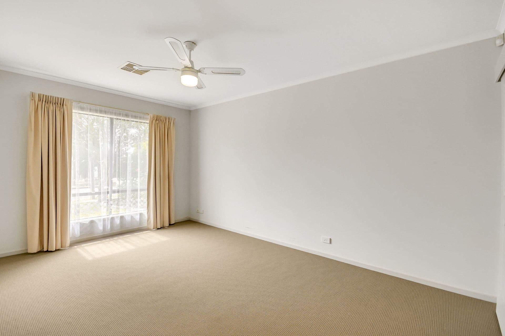 4 Sandison Avenue, Park Holme, SA, 5043, Park Holme - Thumbnail 8