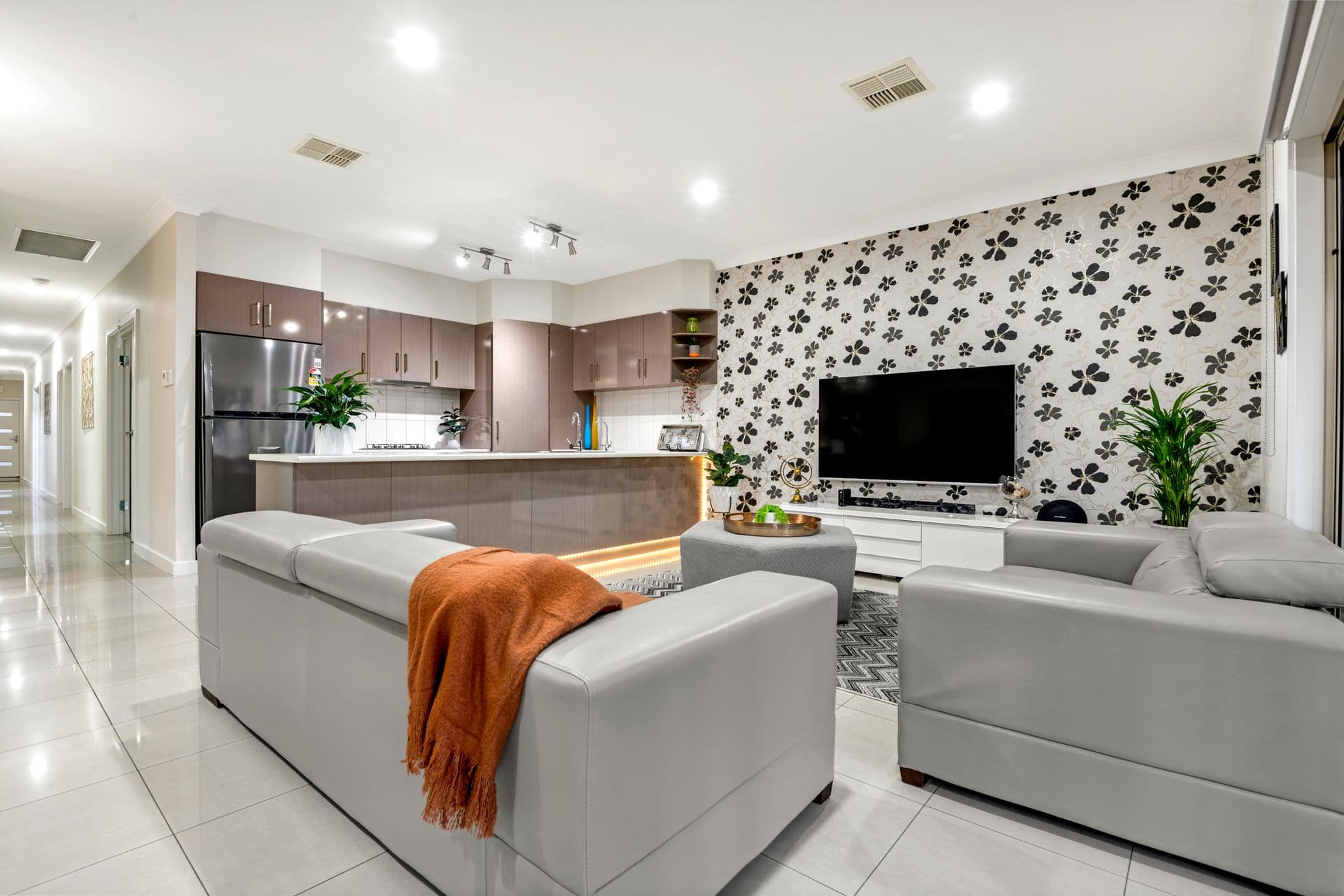 19 Innes Road, Windsor Gardens, SA, 5087, Windsor Gardens - Thumbnail 2