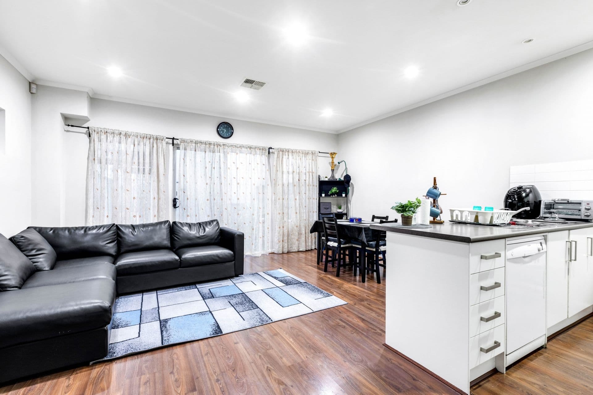 10/2 Euston Walk, Mawson Lakes, SA, 5095, Mawson Lakes - Thumbnail 3