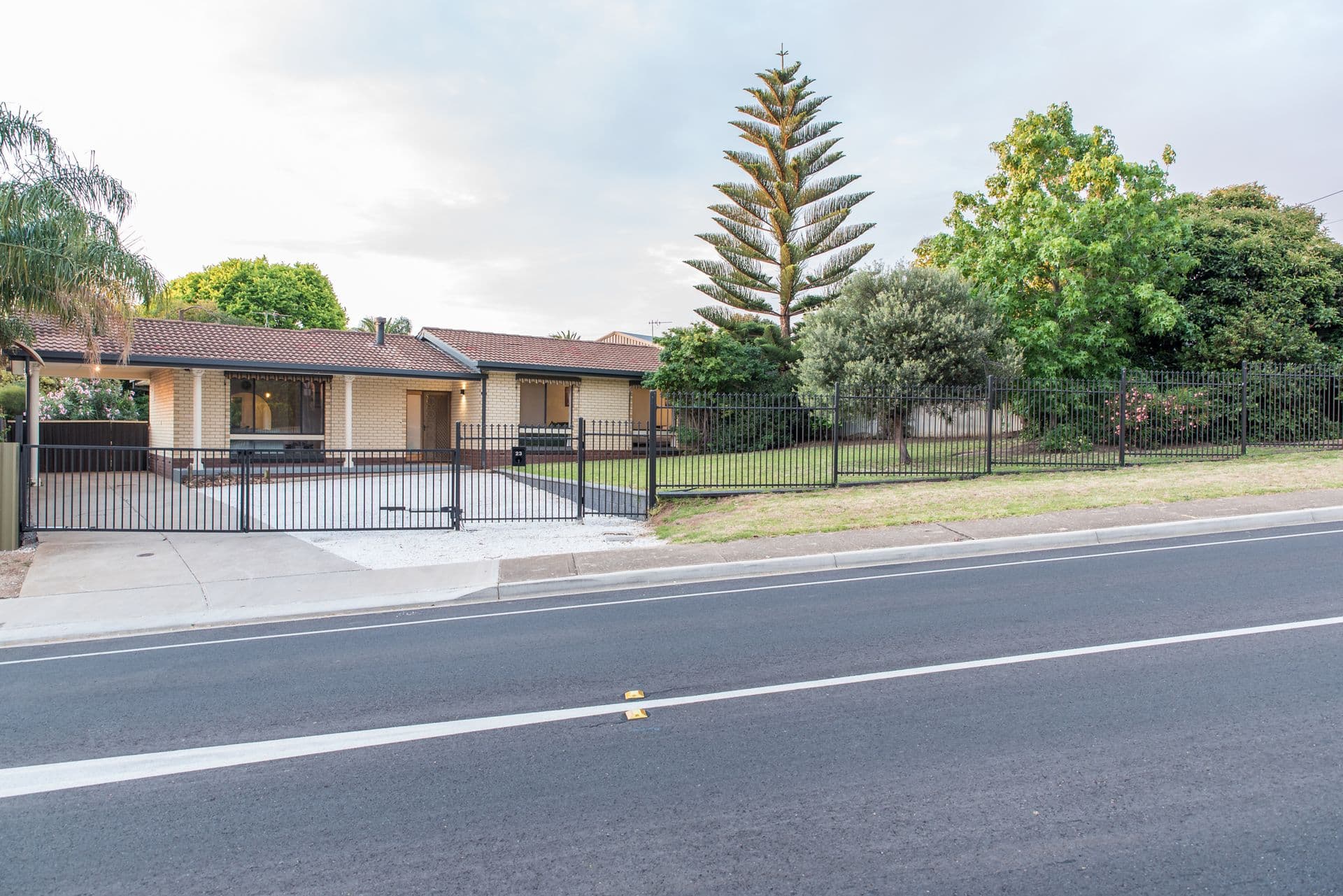 23 Acre Avenue, Morphett Vale, SA, 5162, Morphett Vale - Thumbnail 2