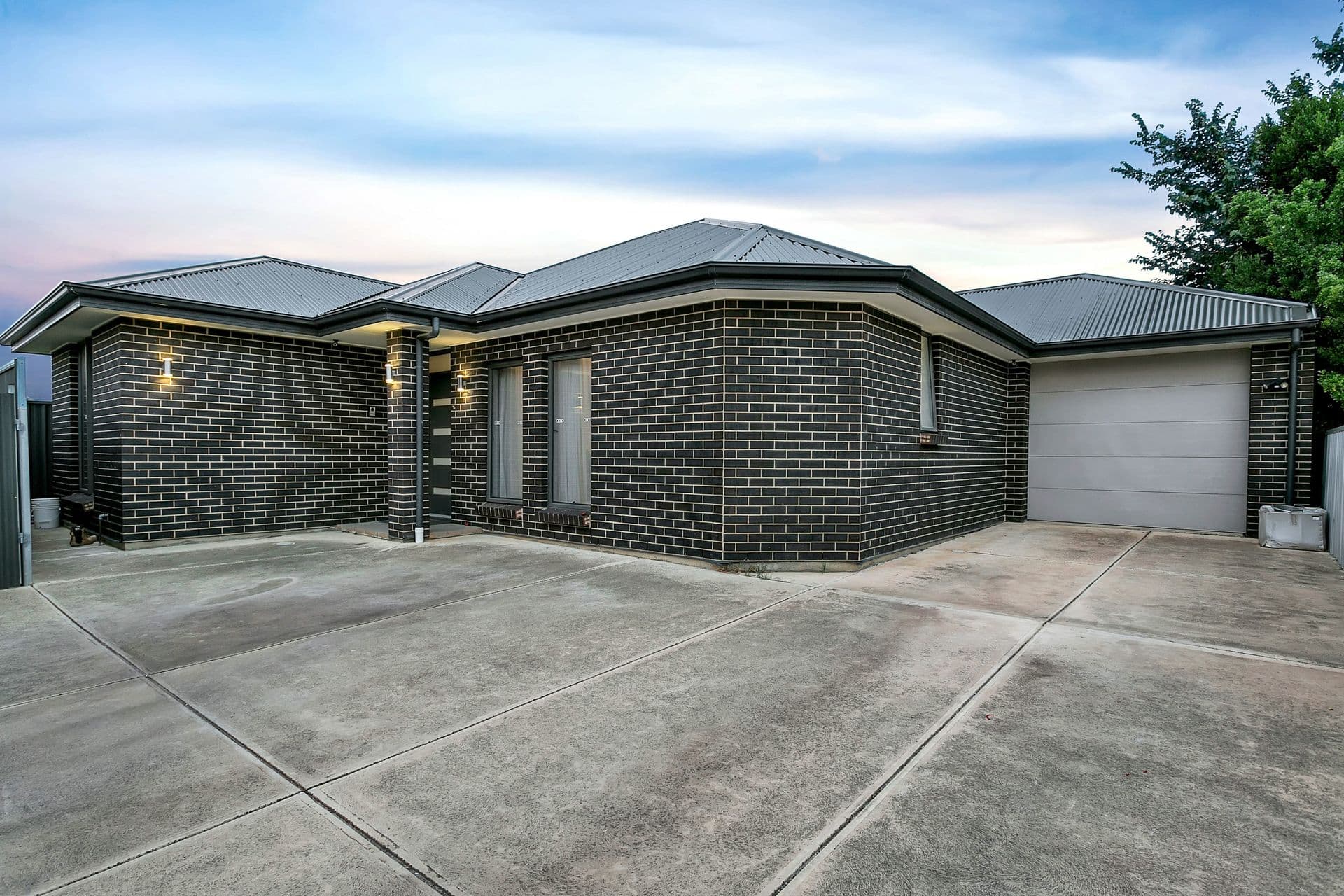 2/8 Alice Street, Findon, SA, 5023, Findon - Image 1