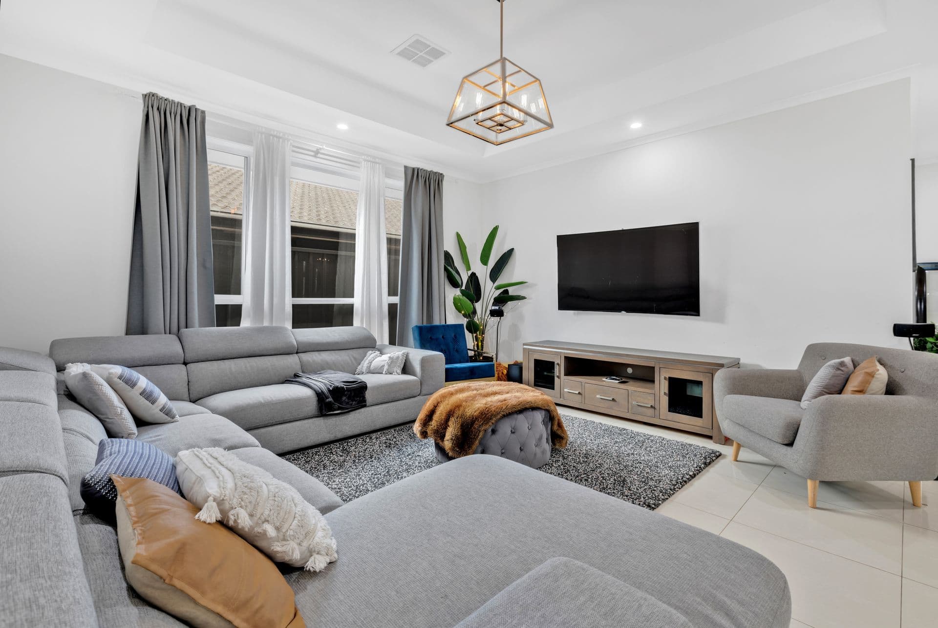 30 Tripodi Circuit, Parafield Gardens, SA, 5107, Parafield Gardens - Thumbnail 2
