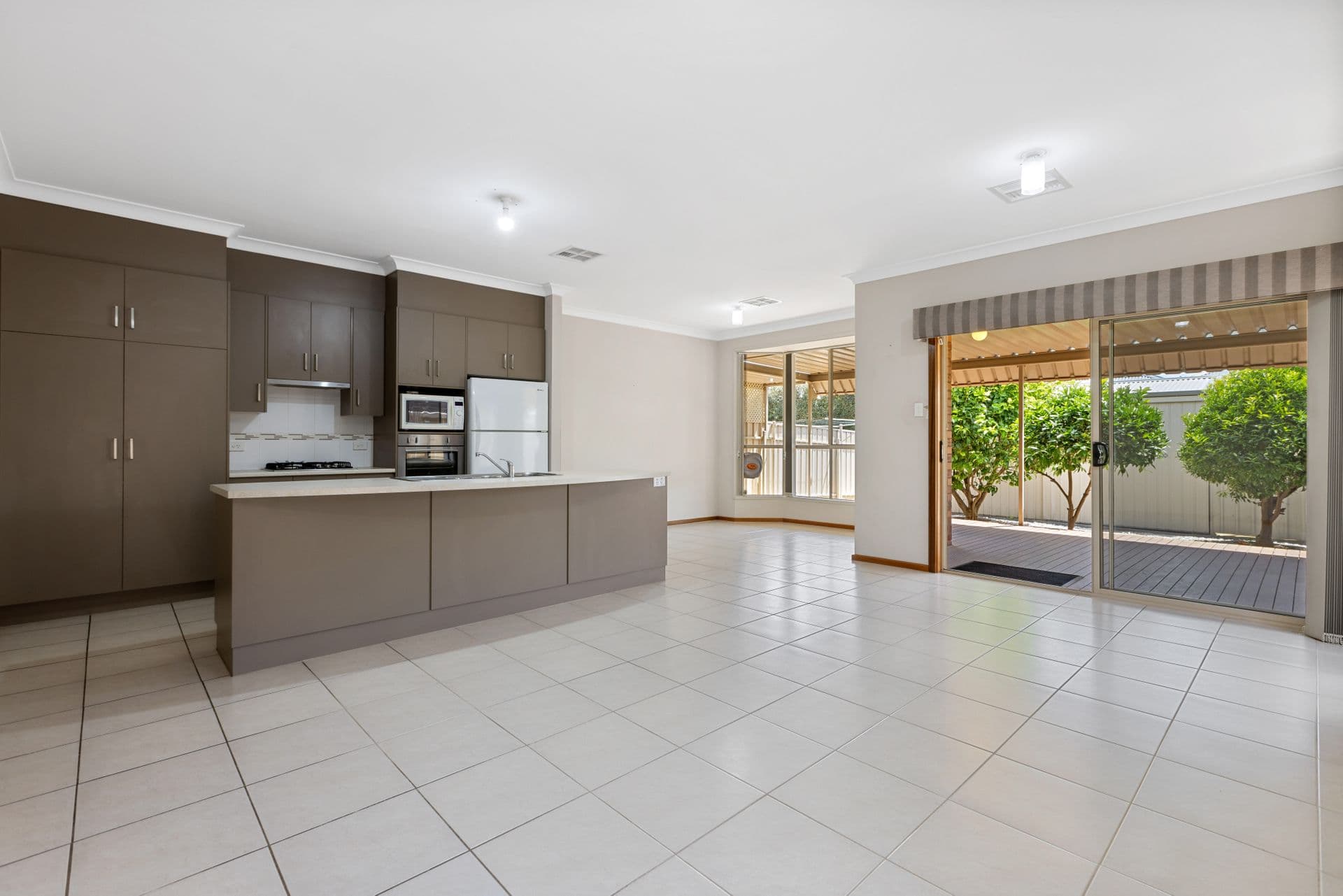 42 Byard Terrace, Mitchell Park, SA, 5043, Mitchell Park - Thumbnail 2