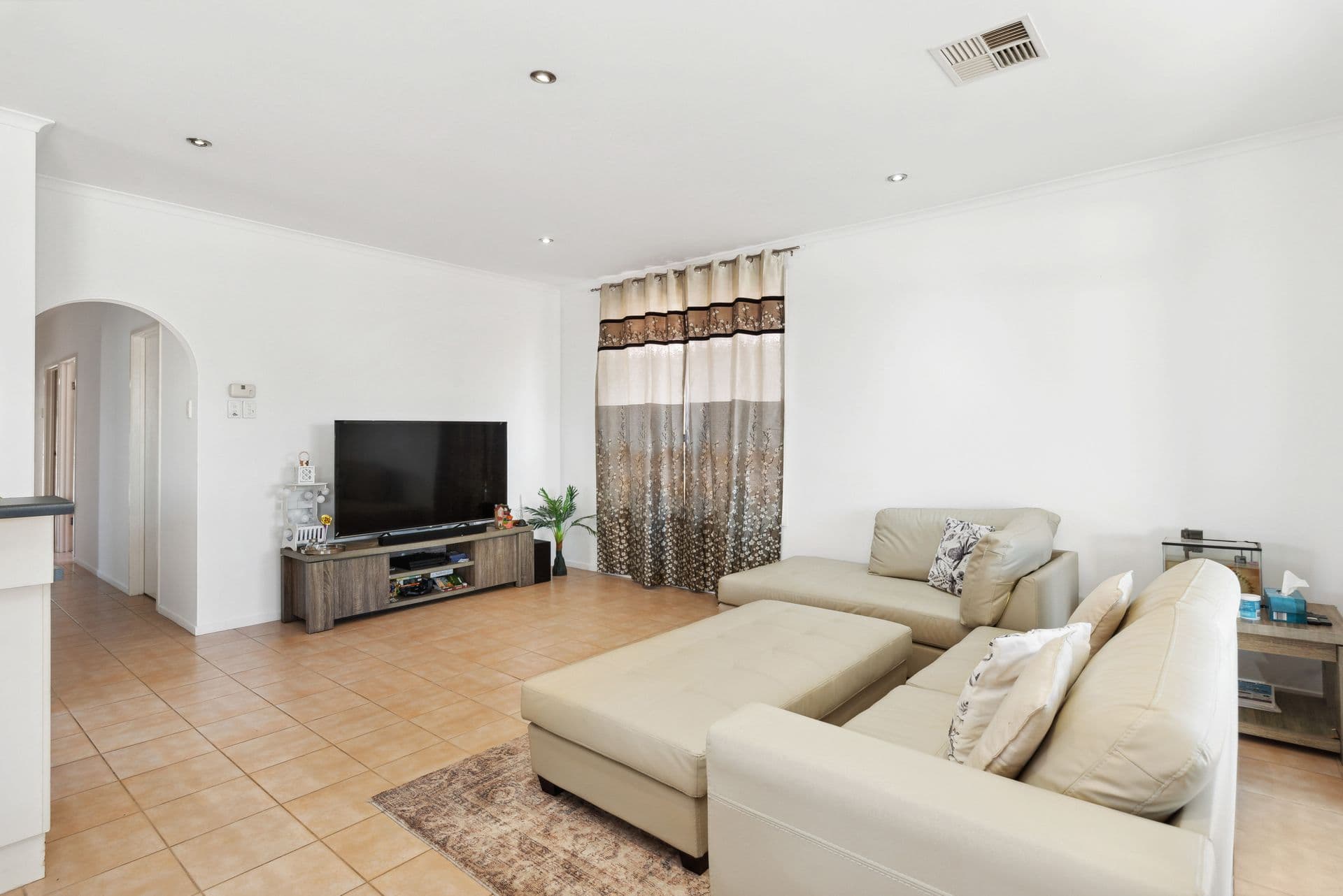 2 Loddon Street, Ferryden Park, SA, 5010, Ferryden Park - Thumbnail 2