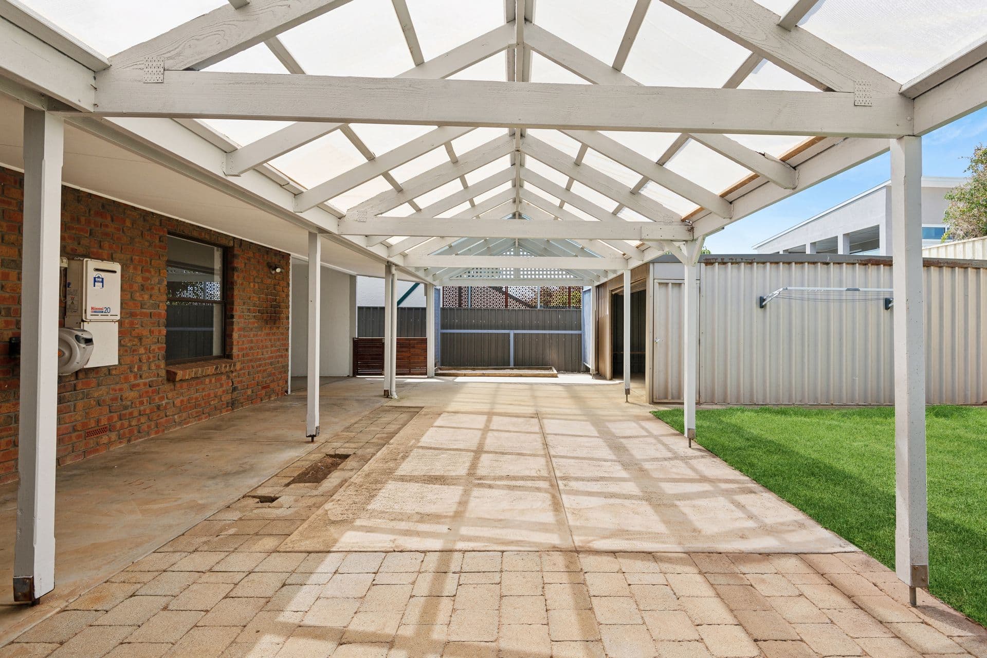 15 Maidencombe Drive, Moana, SA, 5169, Moana - Thumbnail 3