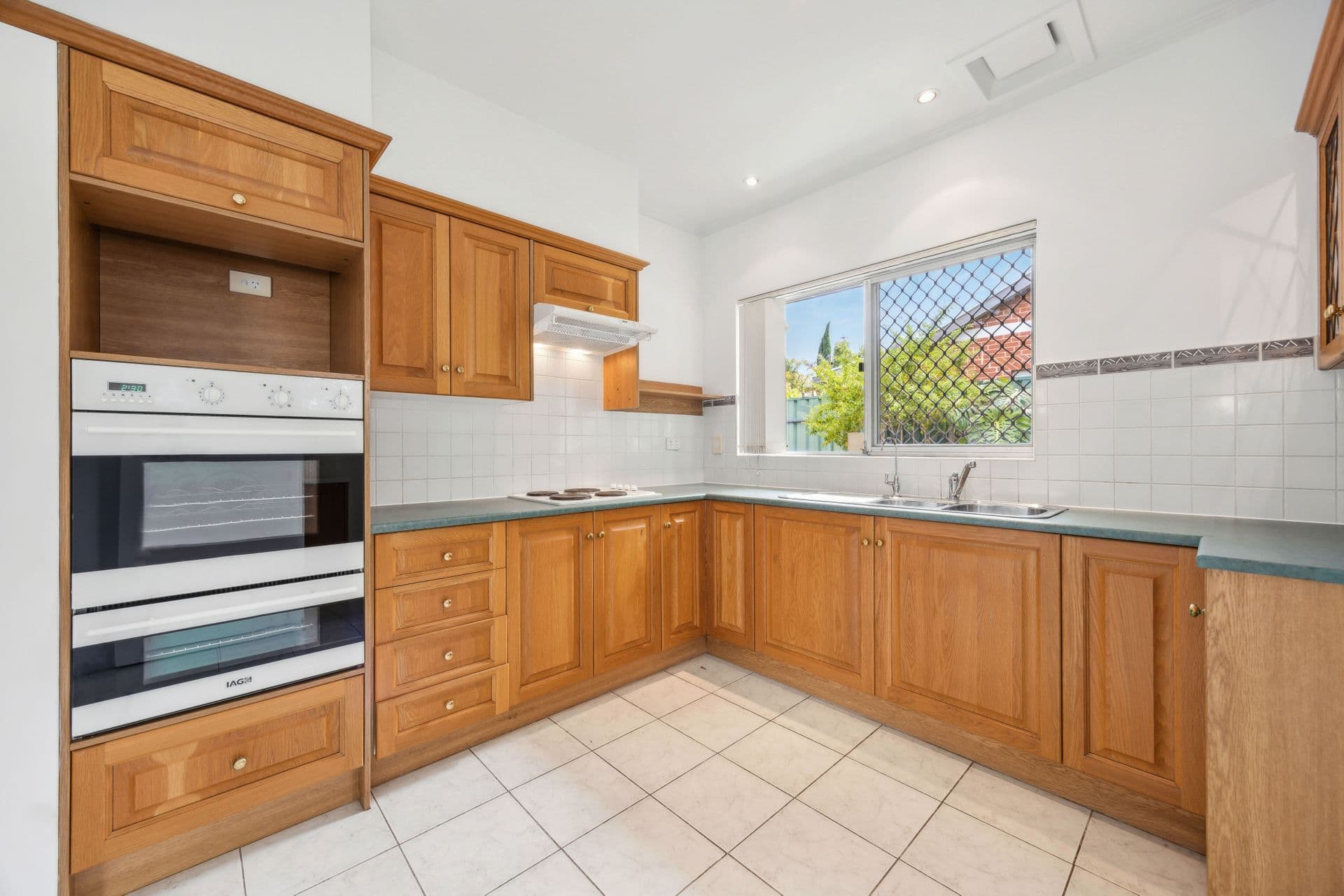 1/34 Arundel Road, Brighton, SA, 5048, Brighton - Thumbnail 2