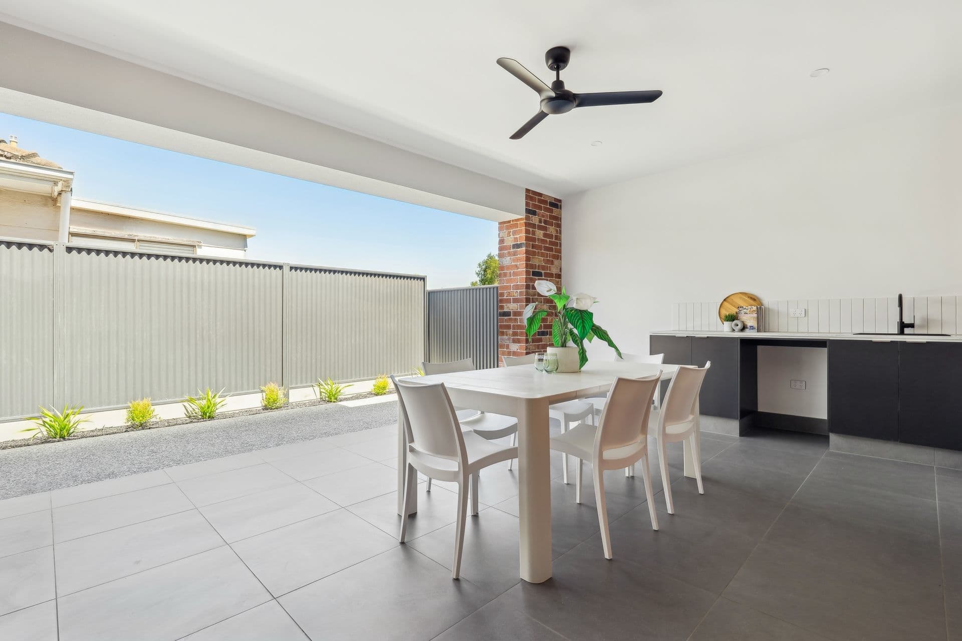 15 Donald Avenue, Valley View, SA, 5093, Valley View - Thumbnail 5