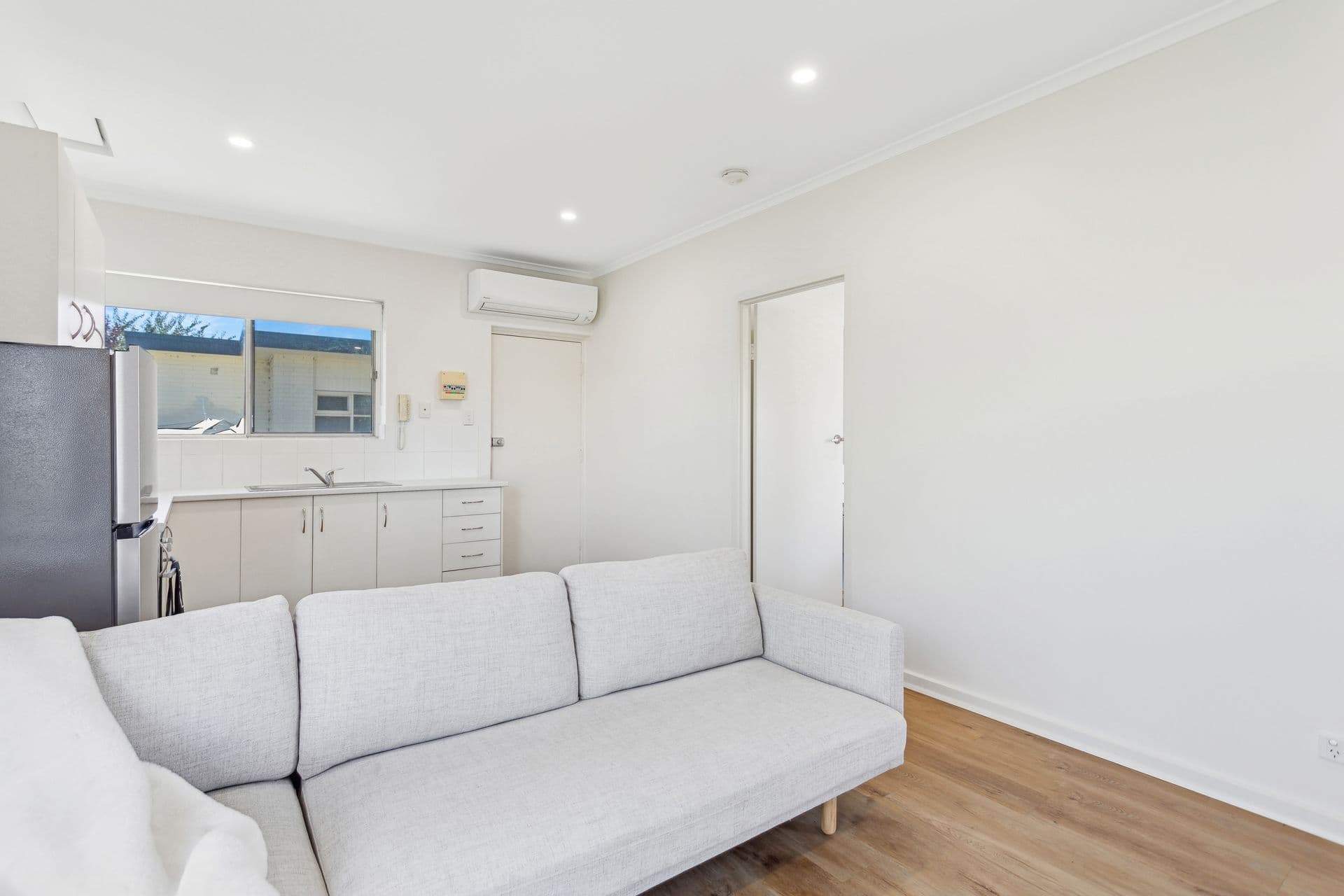 4/56 Henley Beach Road, Henley Beach, SA, 5022, Henley Beach - Thumbnail 3