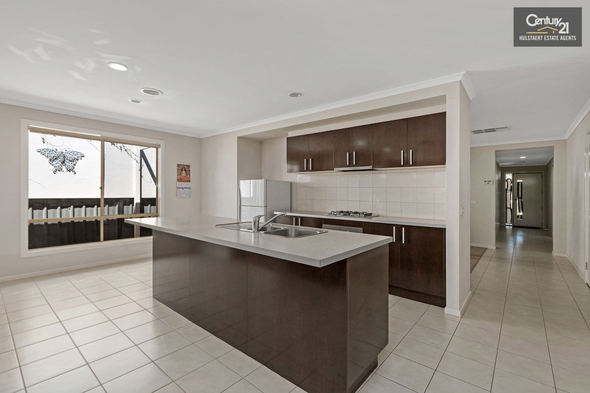 8 Tenerrife Crescent, Point Cook, VIC, 3030, Point Cook - Thumbnail 3