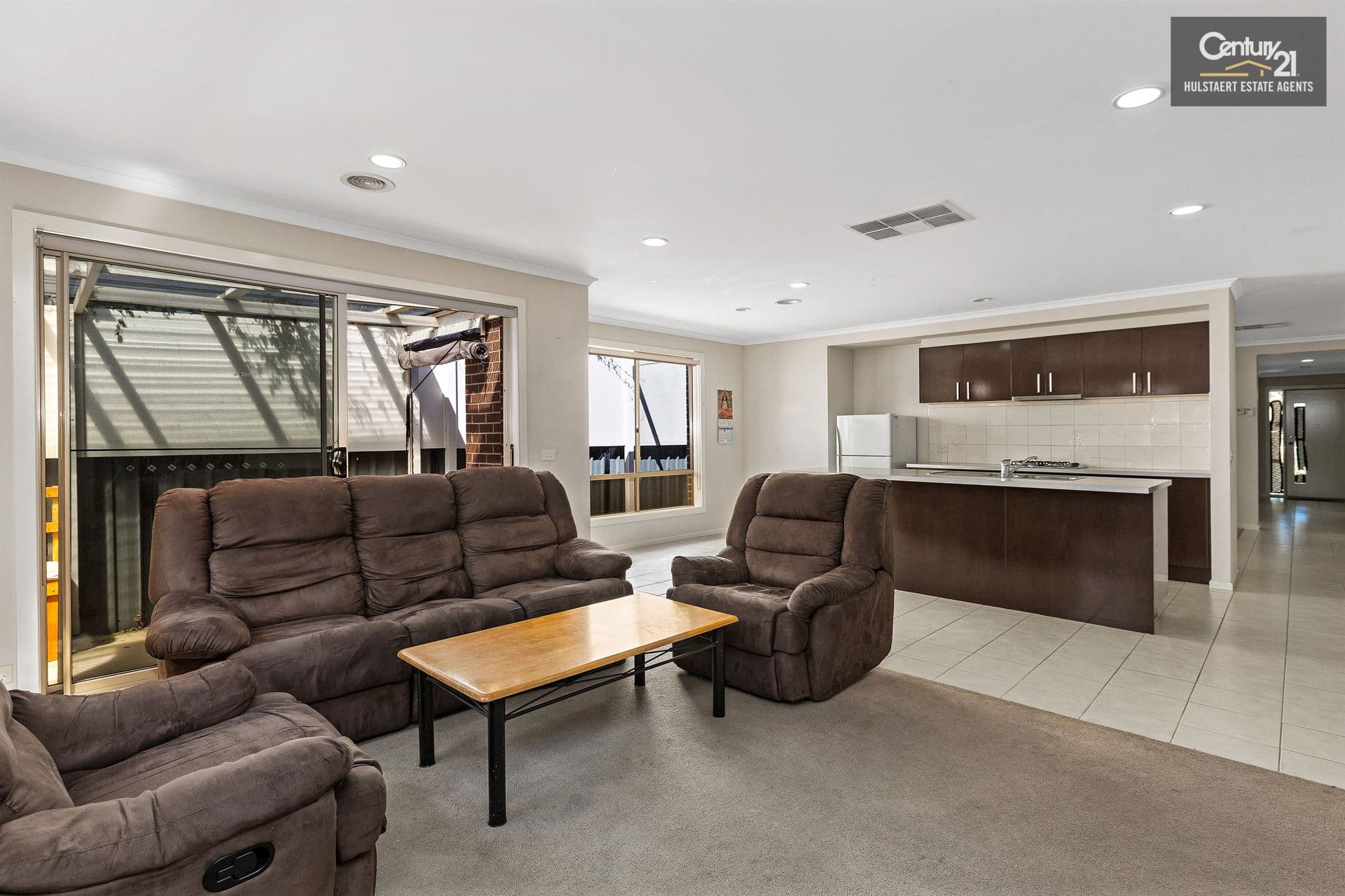 8 Tenerrife Crescent, Point Cook, VIC, 3030, Point Cook - Thumbnail 5
