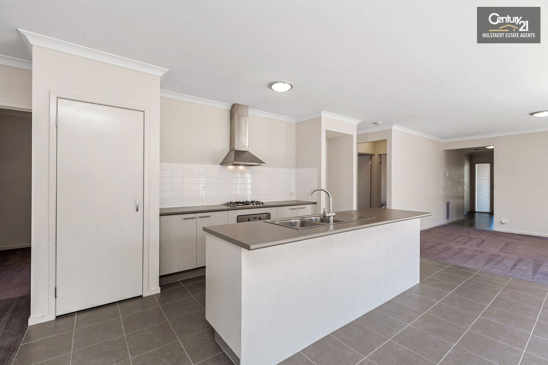 176 Haze Drive, Point Cook, VIC, 3030, Point Cook - Thumbnail 2