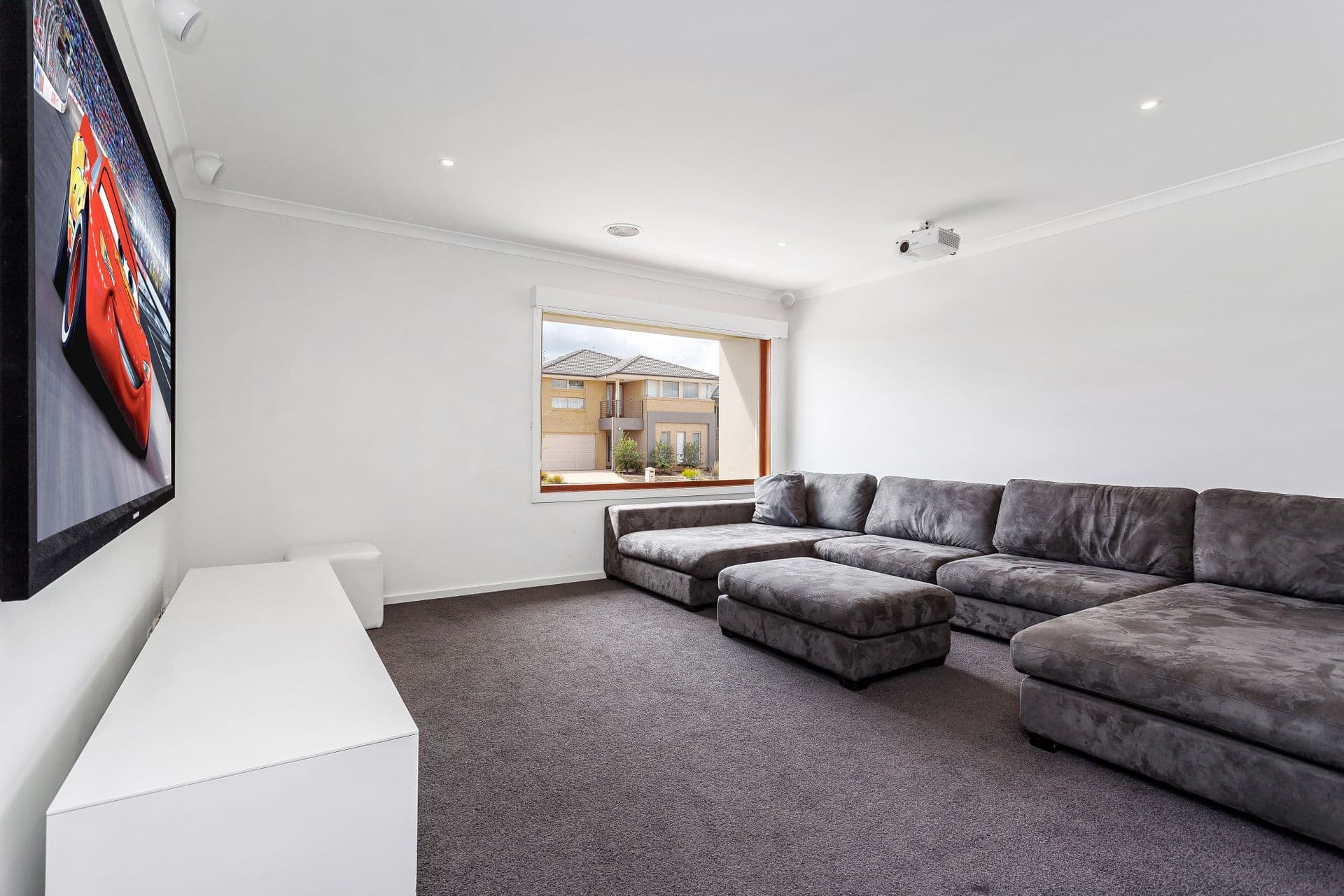 26 Rowan Avenue, Williams Landing, VIC, 3027, Williams Landing - Thumbnail 3