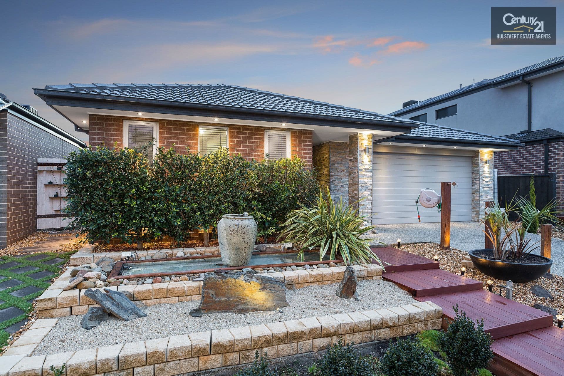 10 Anglers Avenue, Point Cook, VIC, 3030, Point Cook - Thumbnail 2