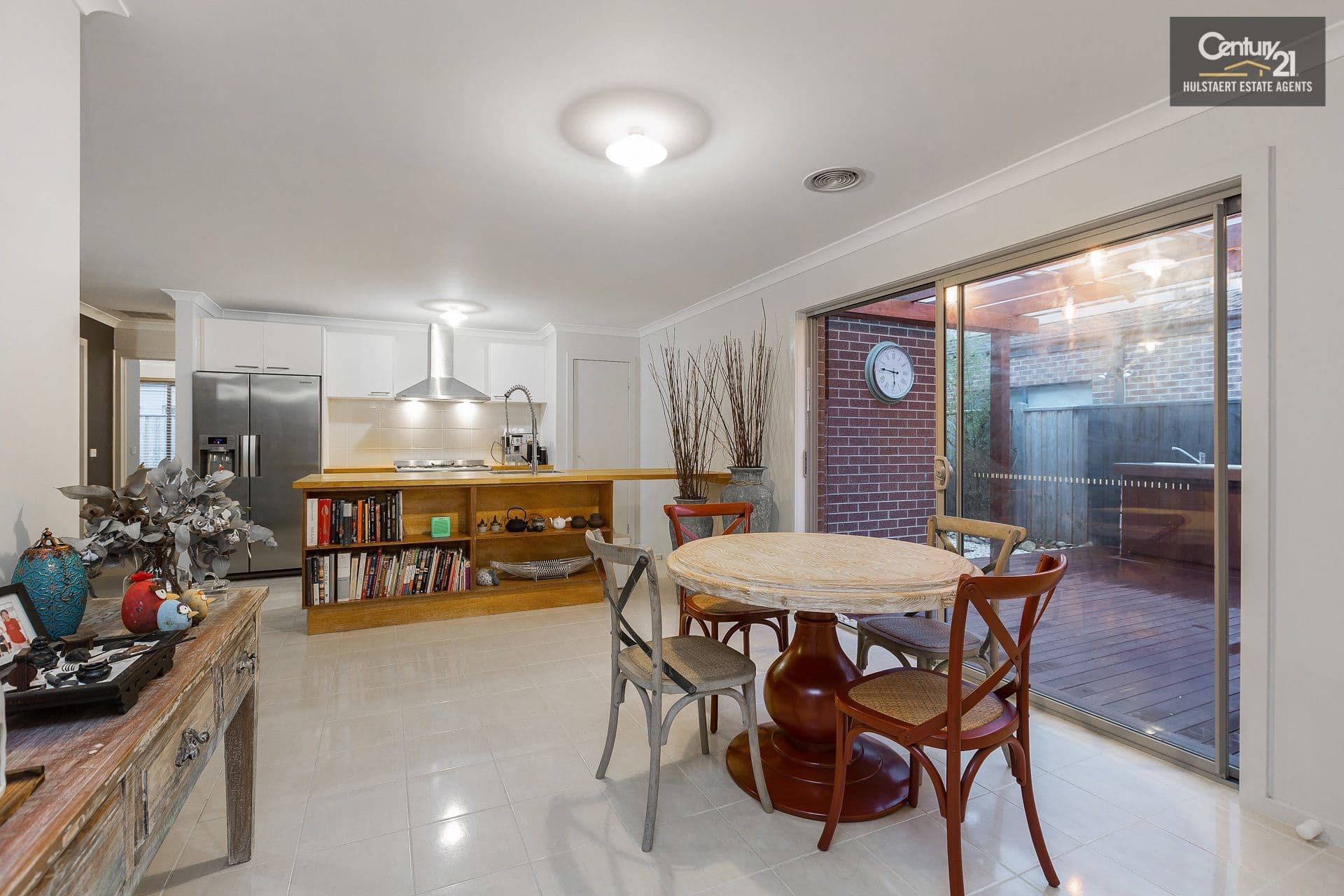 10 Anglers Avenue, Point Cook, VIC, 3030, Point Cook - Thumbnail 4