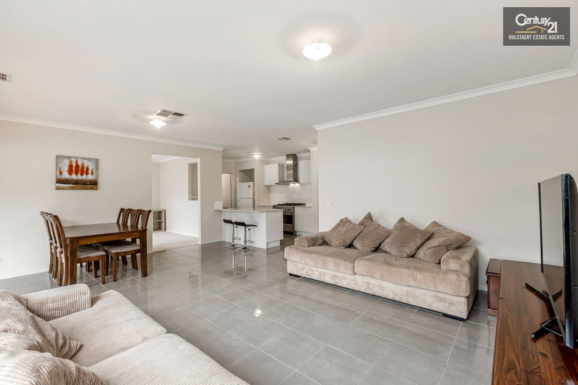 37 Sanctuary Lakes East Boulevard, Point Cook, VIC, 3030, Point Cook - Thumbnail 6