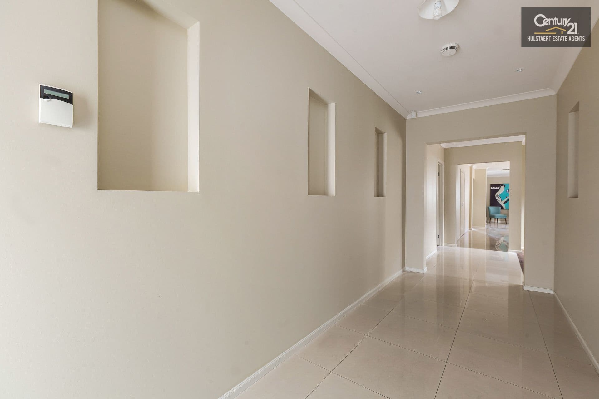 19 Lincoln Park Close, Sanctuary Lakes, VIC, 3030, Point Cook - Thumbnail 2