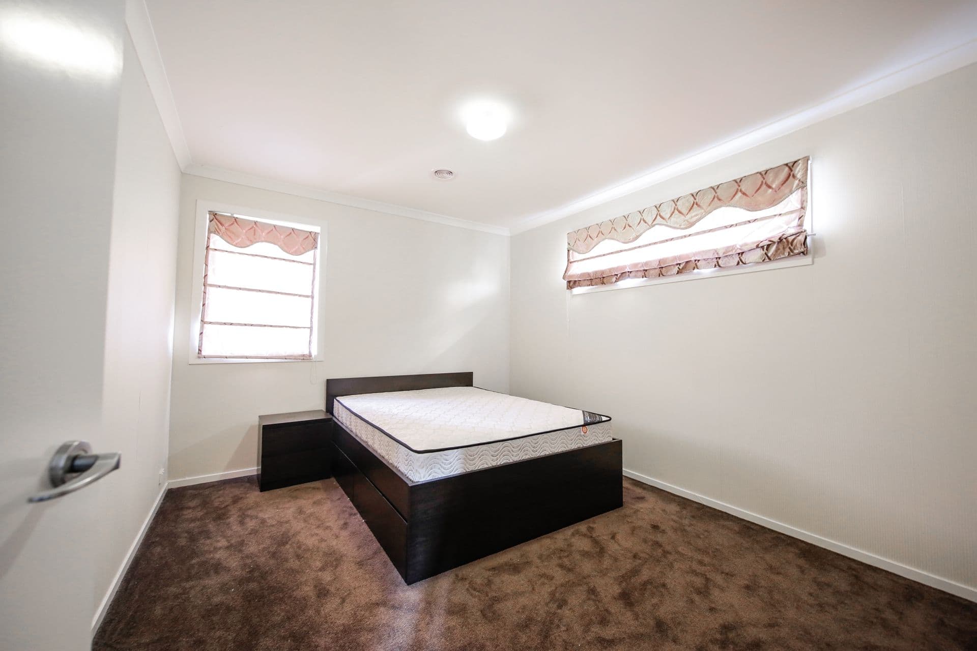 6  Tarcoola Crescent, Sanctuary Lakes, VIC, 3030, Point Cook - Thumbnail 8