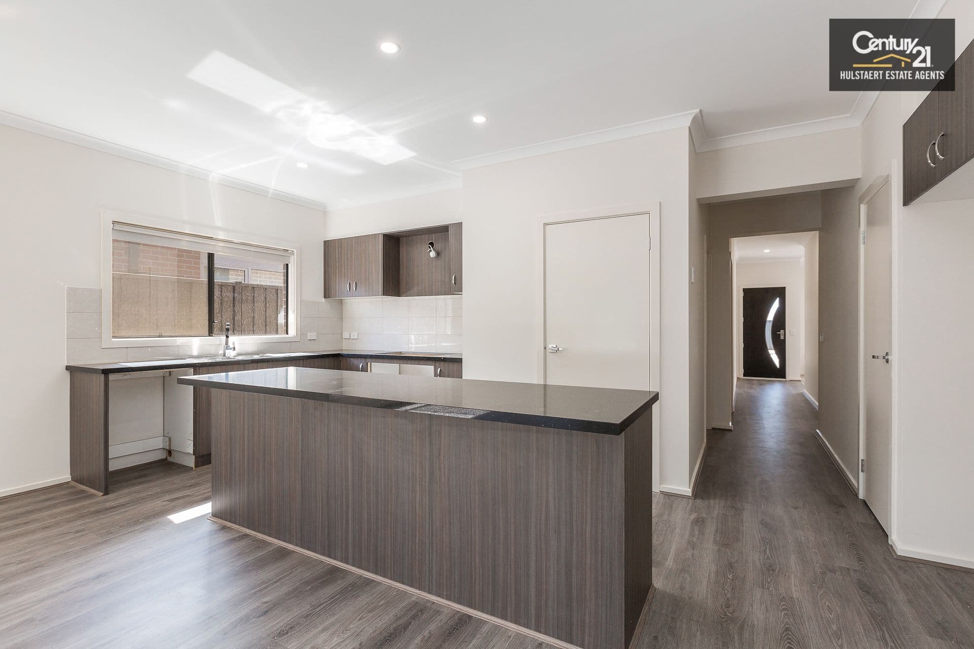 42 Serengeti Circuit, Tarneit, VIC, 3029, Tarneit - Thumbnail 2