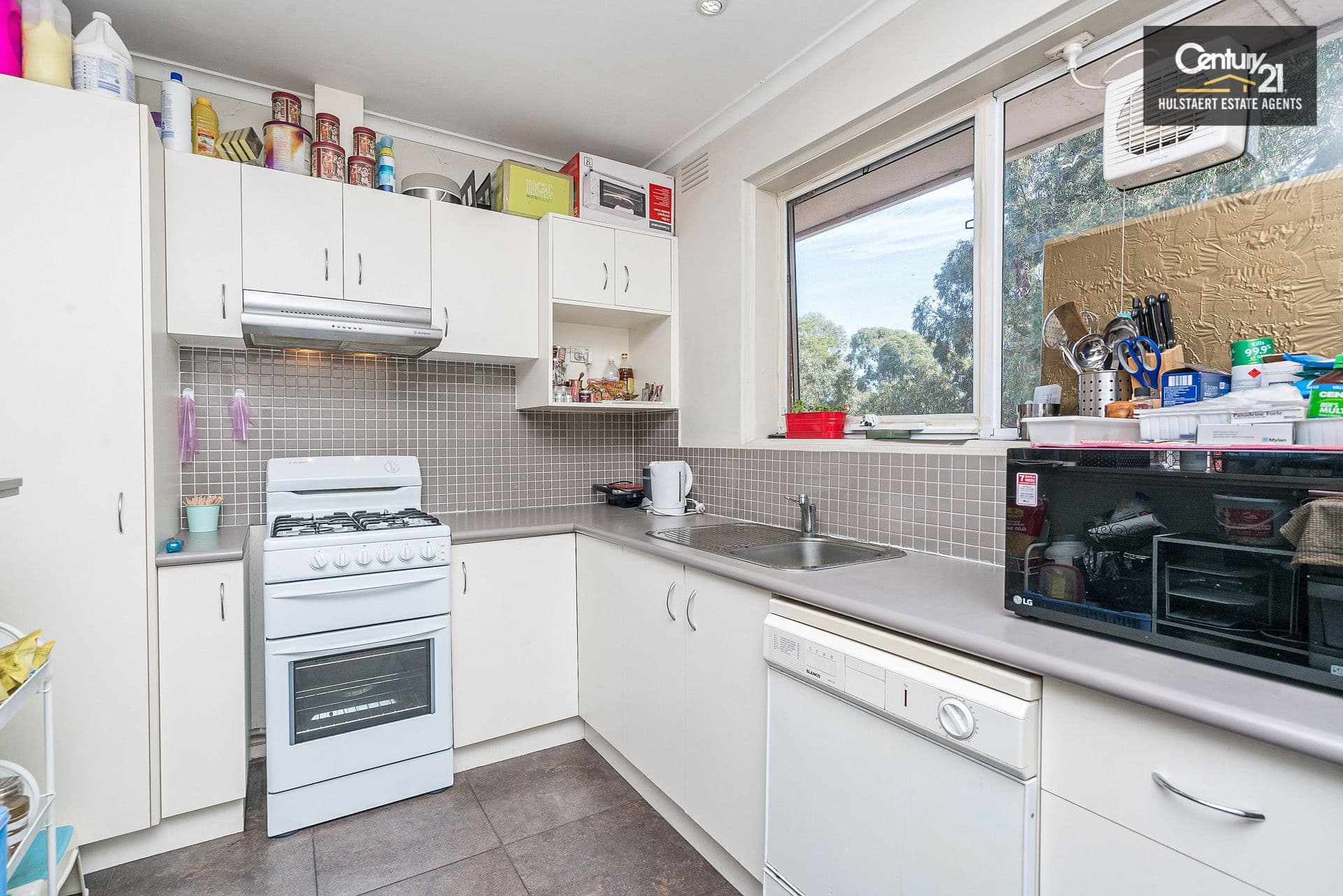 8/3 Mackenzie Street, Cheltenham, VIC, 3192, Cheltenham - Thumbnail 3