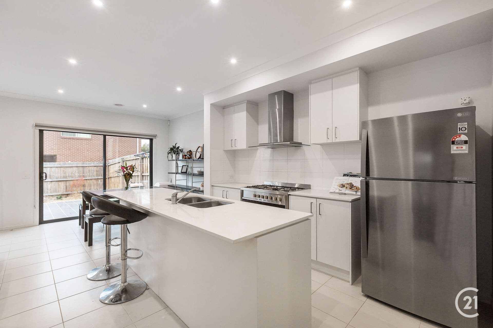 91 Sunnybank Drive, Point Cook, VIC, 3030, Point Cook - Thumbnail 4