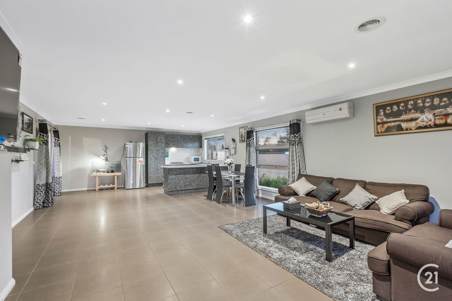 27 Woorite Place, Wyndham Vale, VIC, 3024, Wyndham Vale - Thumbnail 5
