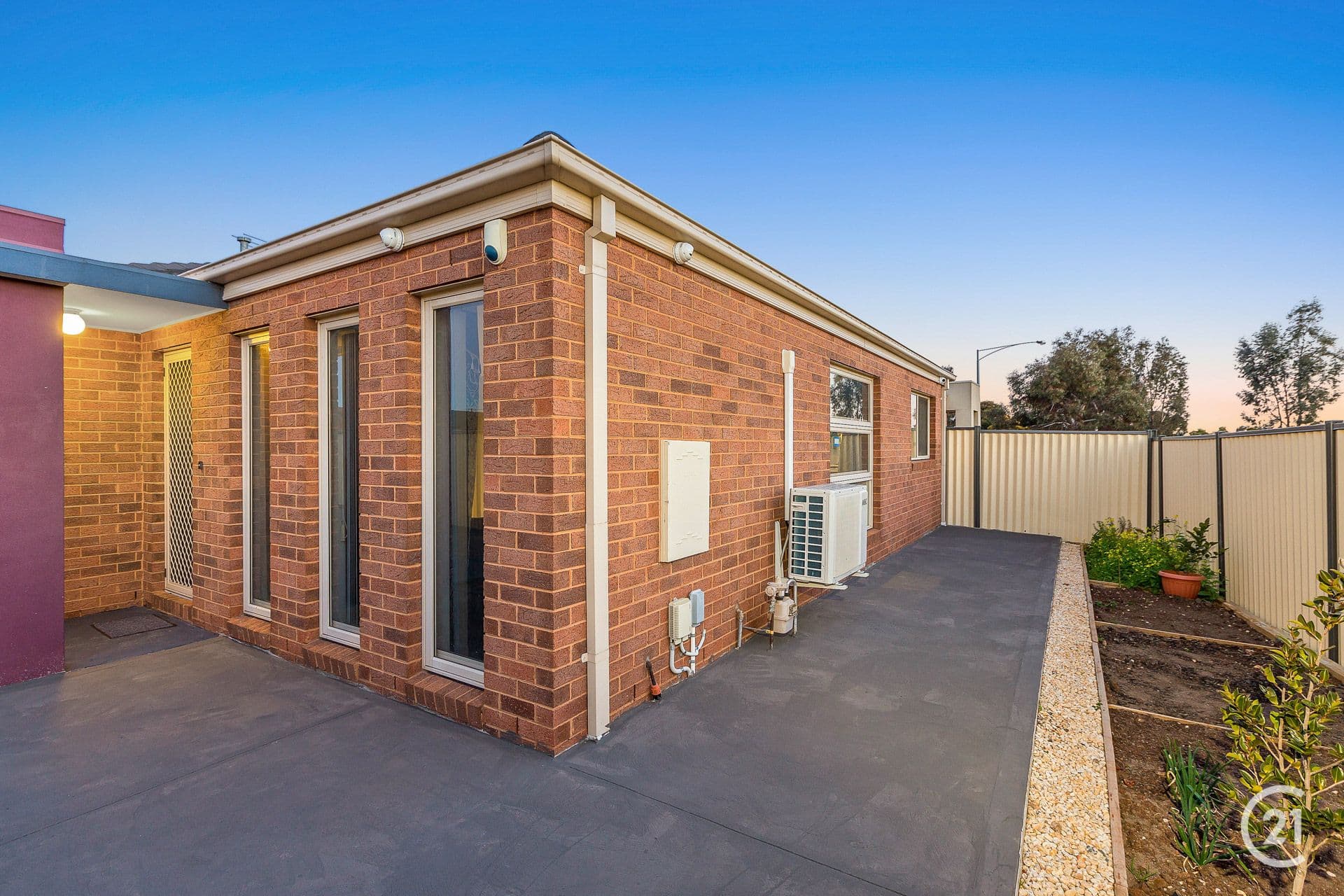 27 Woorite Place, Wyndham Vale, VIC, 3024, Wyndham Vale - Thumbnail 4