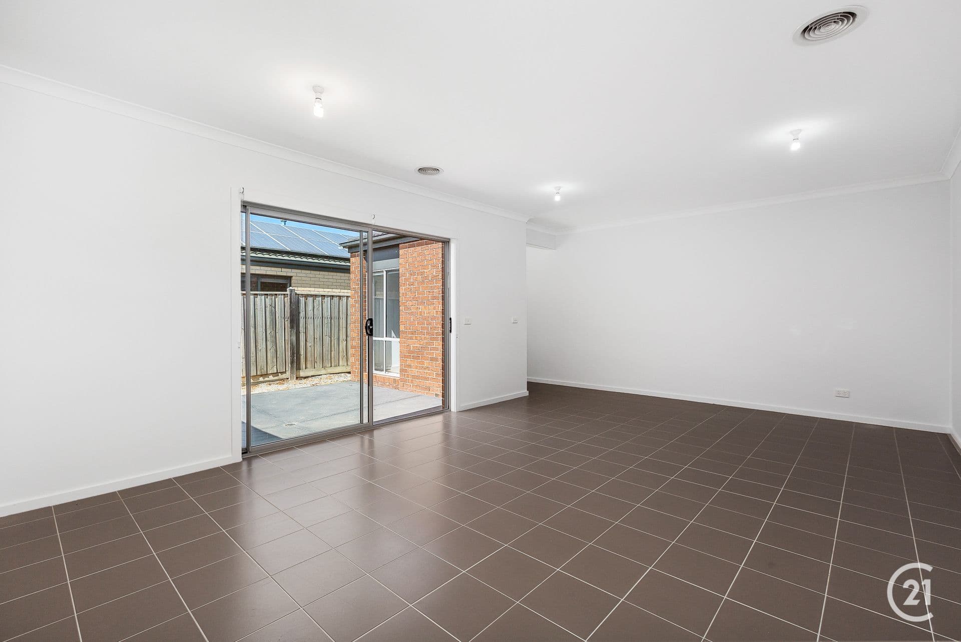 5 Beachside Crescent, Point Cook, VIC, 3030, Point Cook - Thumbnail 4