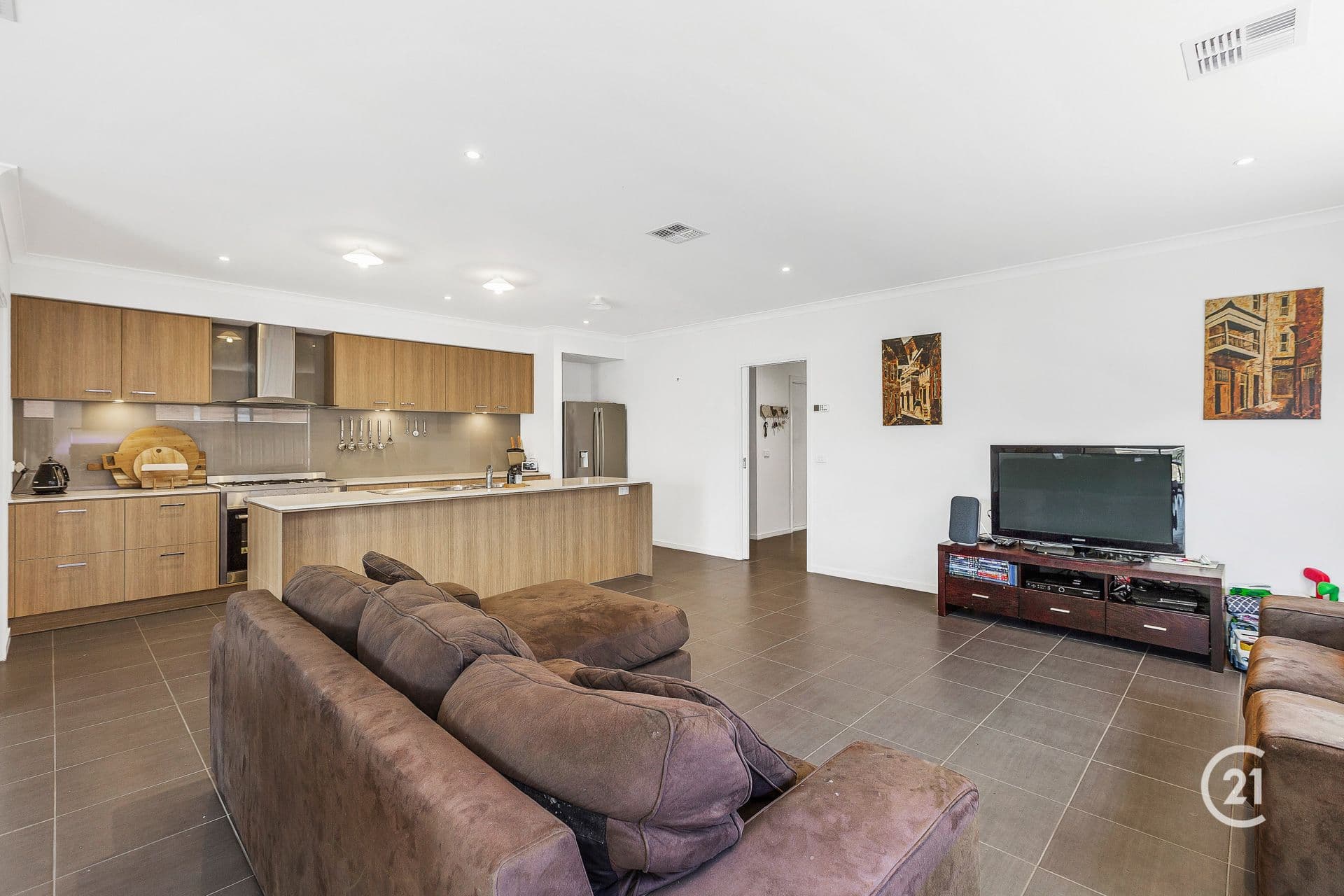 89 Clifton Circuit, Tarneit, VIC, 3029, Tarneit - Thumbnail 6