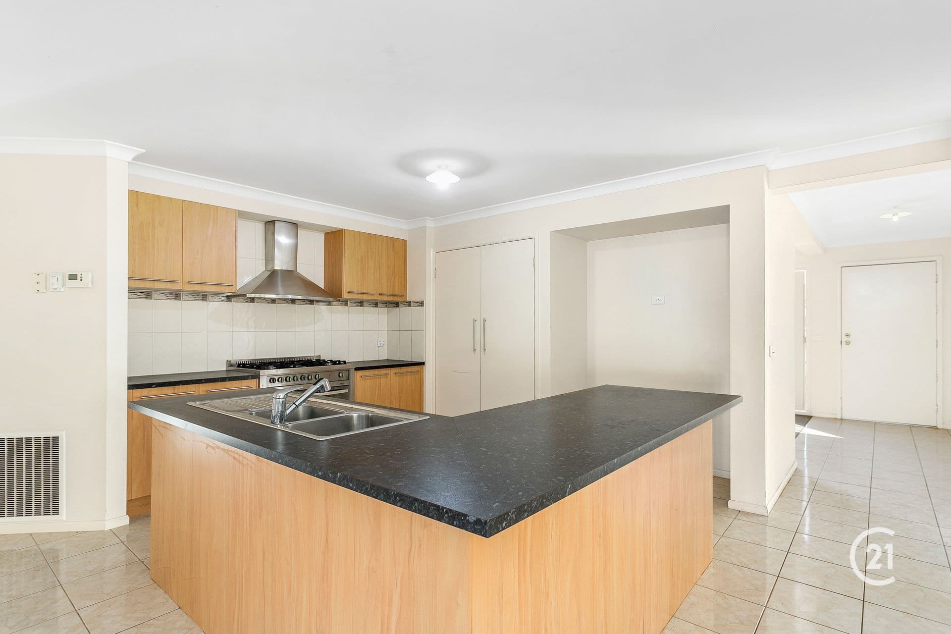 25 Swordgrass Avenue, Tarneit, VIC, 3029, Tarneit - Thumbnail 8