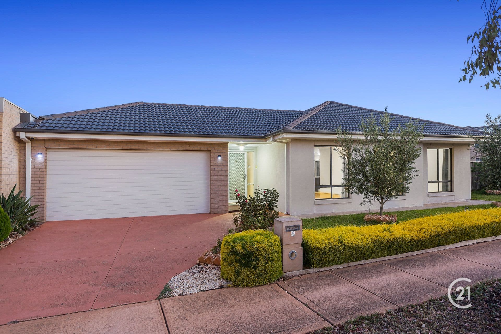 4 Foreshore Court, Sanctuary Lakes, VIC, 3030, Point Cook - Image 1