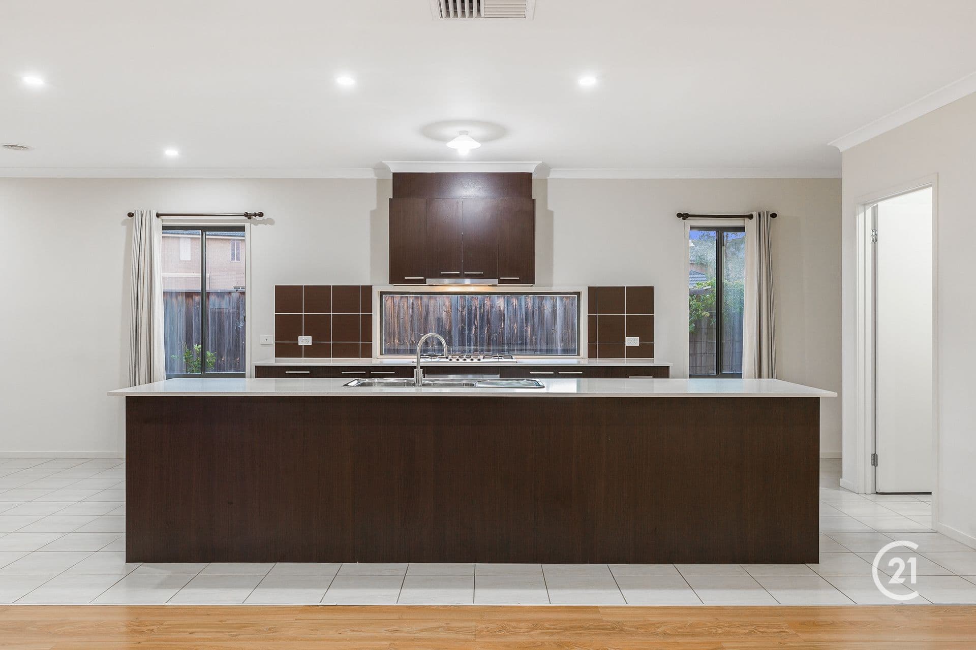 4 Foreshore Court, Sanctuary Lakes, VIC, 3030, Point Cook - Thumbnail 6