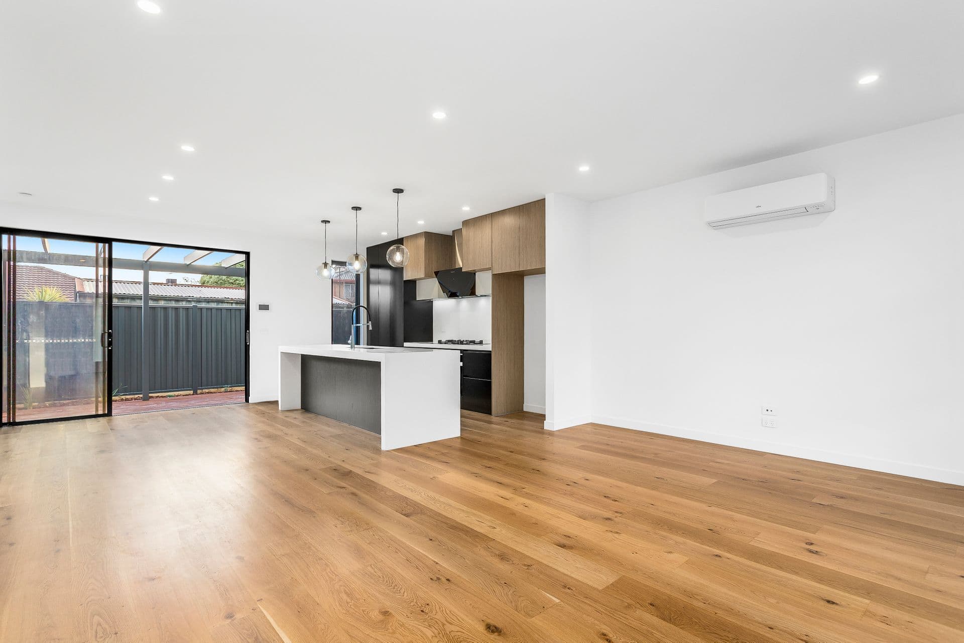 1a Waters Drive, Seaholme, VIC, 3018, Seaholme - Thumbnail 2