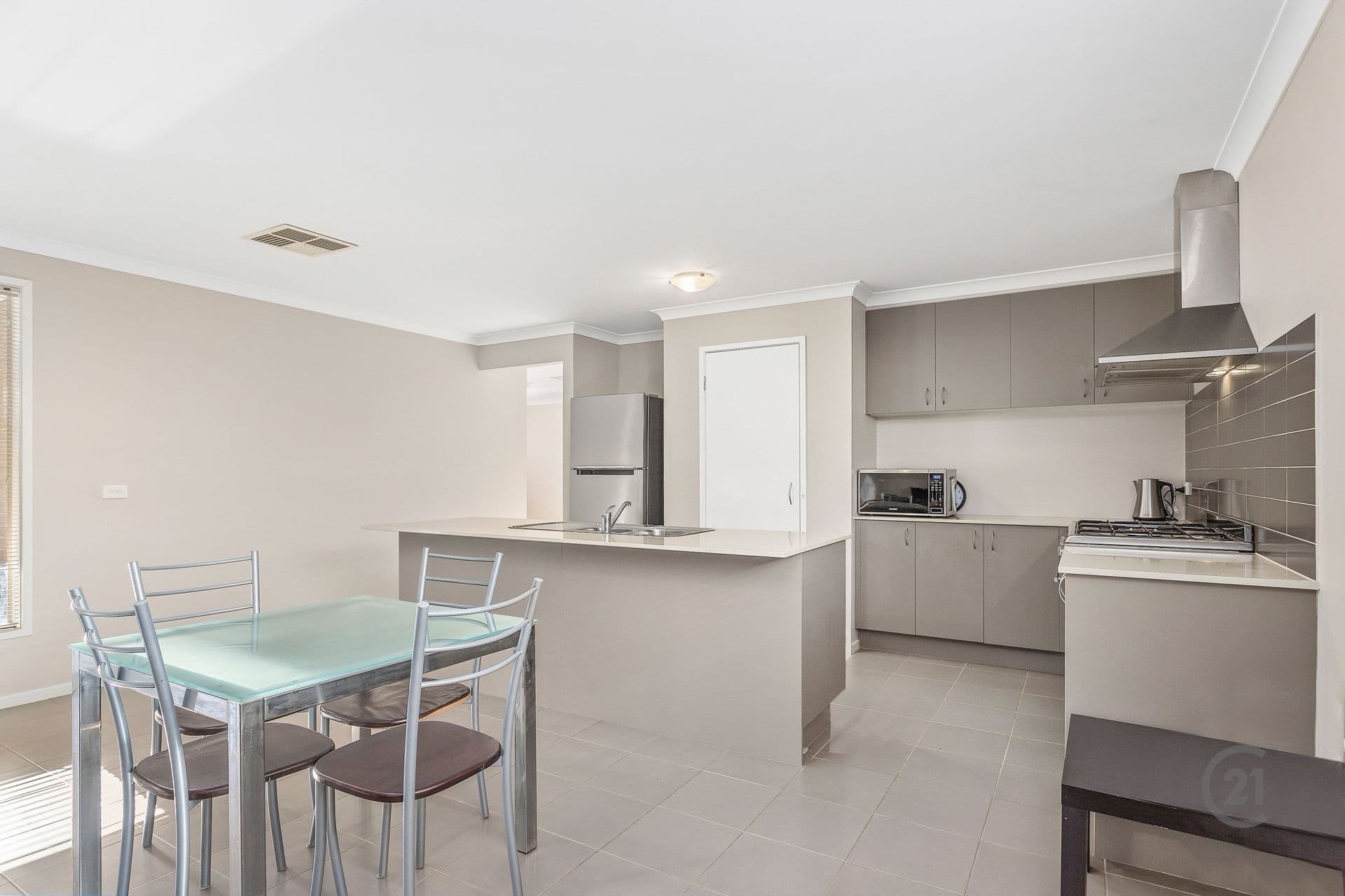 44 Breasley Parkway, Point Cook, VIC, 3030, Point Cook - Thumbnail 4