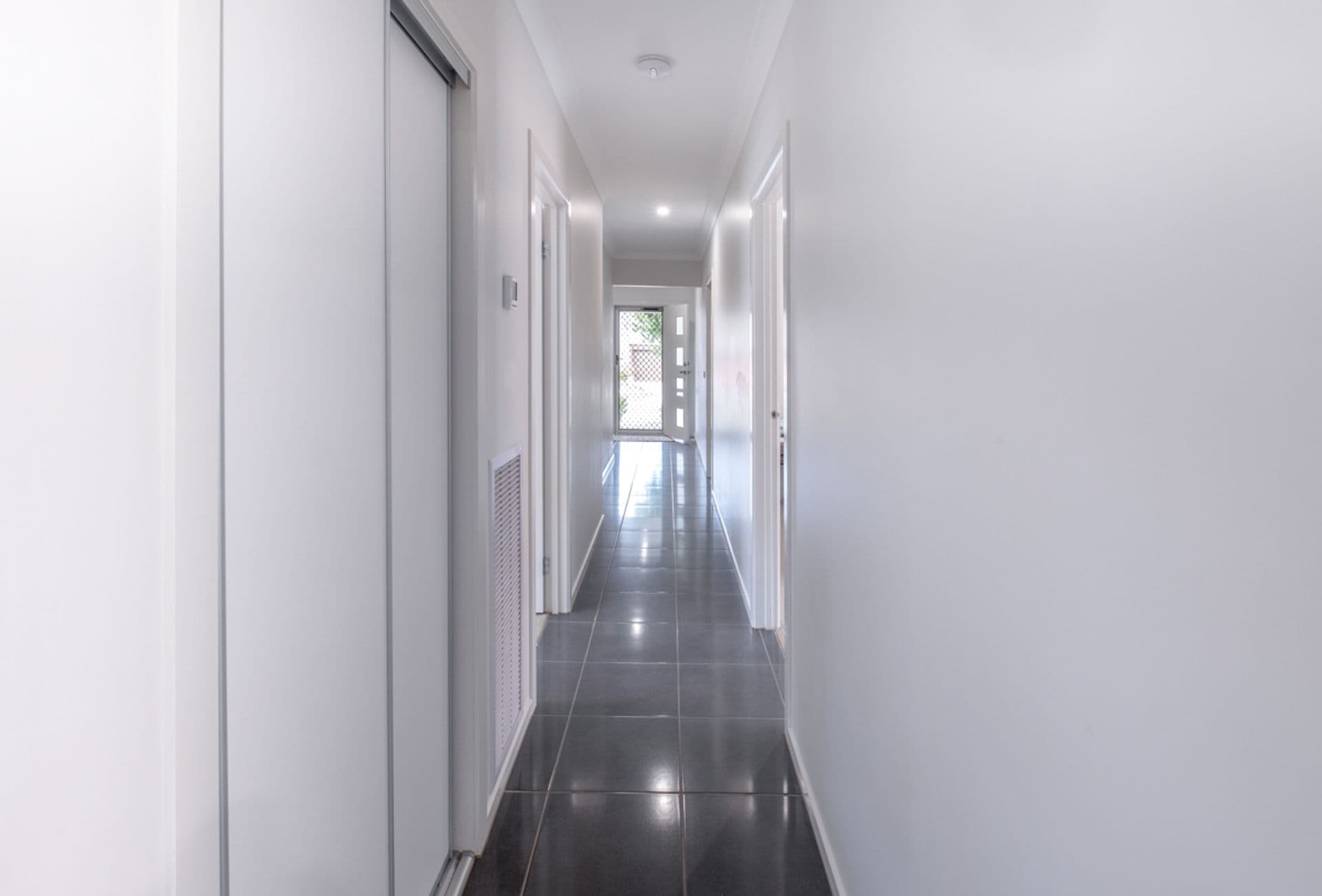 86 Solitude Crescent, Point Cook, VIC, 3030, Point Cook - Thumbnail 5