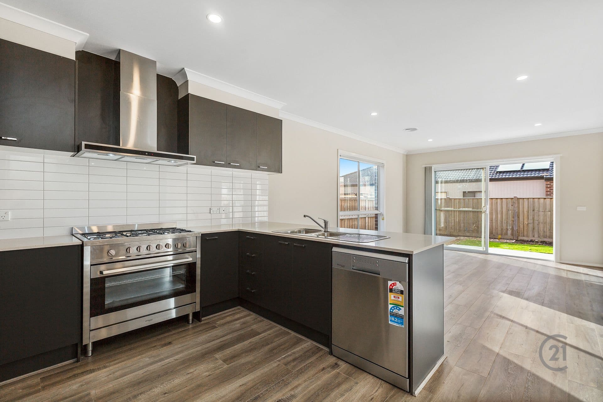 39 Carnegie Road, Point Cook, VIC, 3030, Point Cook - Thumbnail 4
