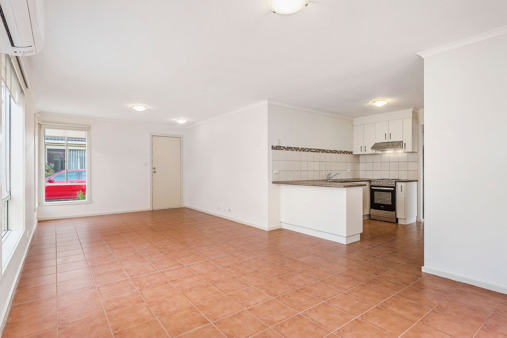 2/285 Derrimut Road, Hoppers Crossing, VIC, 3029, Hoppers Crossing - Thumbnail 6