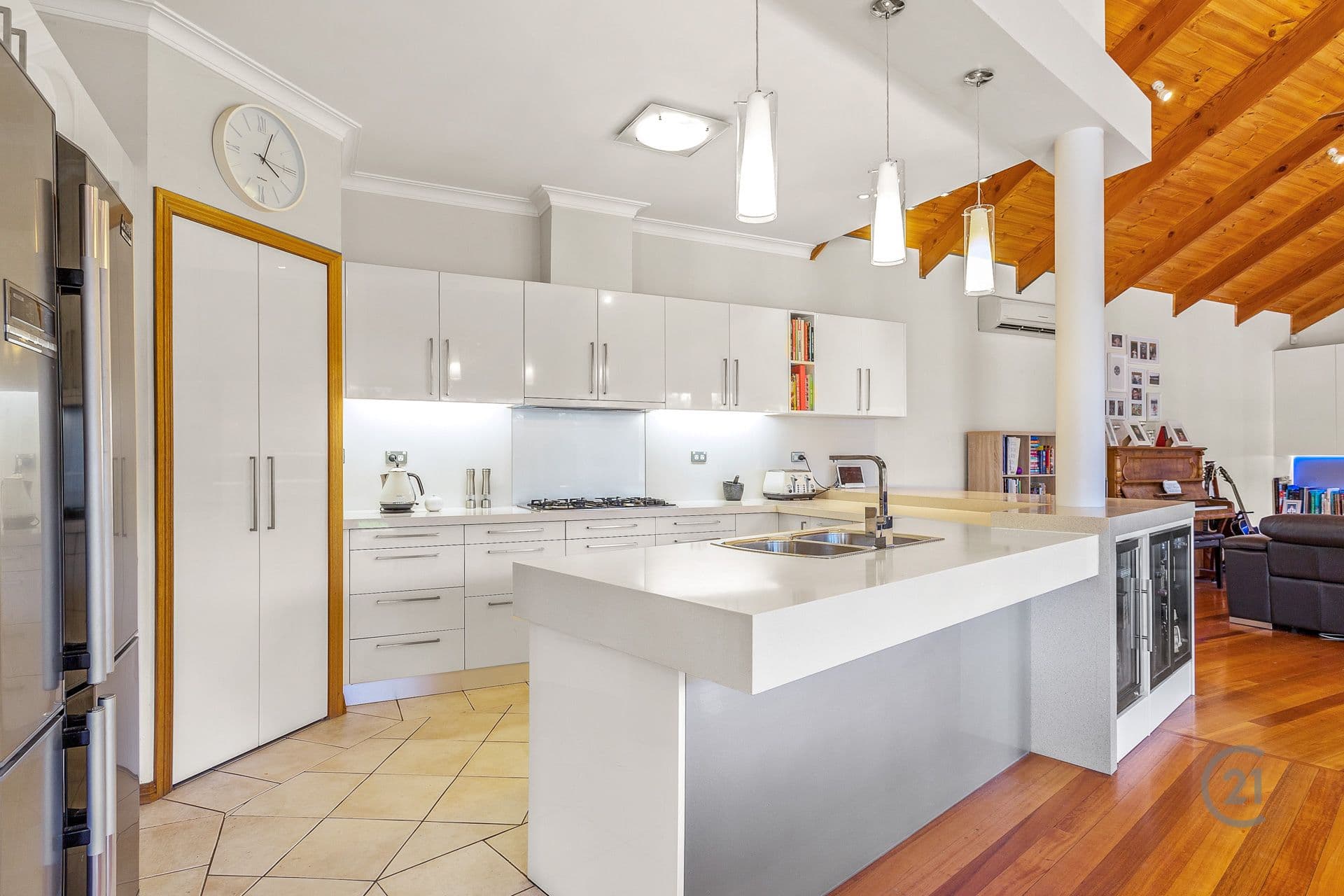 7 Fawkner Way, Seabrook, VIC, 3028, Seabrook - Thumbnail 2