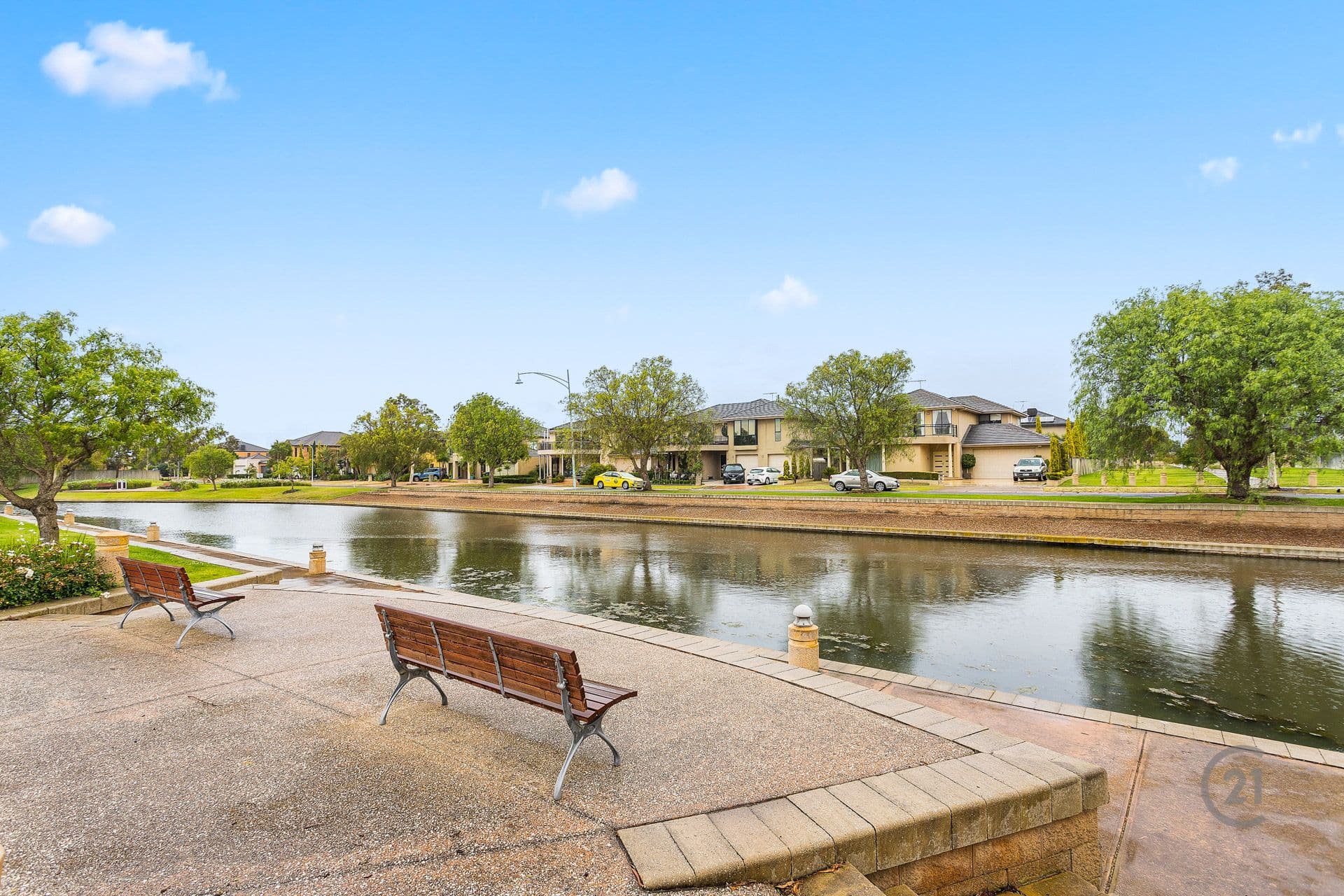 16 Grand Canal Boulevard, Sanctuary Lakes, VIC, 3030, Point Cook - Thumbnail 2
