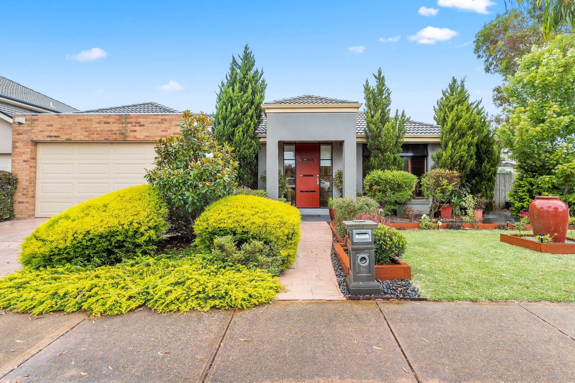 16 Grand Canal Boulevard, Sanctuary Lakes, VIC, 3030, Point Cook - Image 1