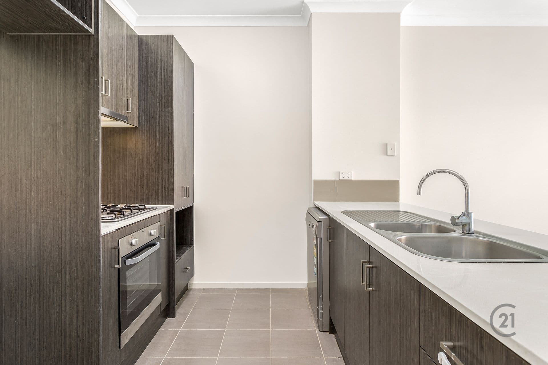 8A Hanworth Avenue, Williams Landing, VIC, 3027, Williams Landing - Thumbnail 2