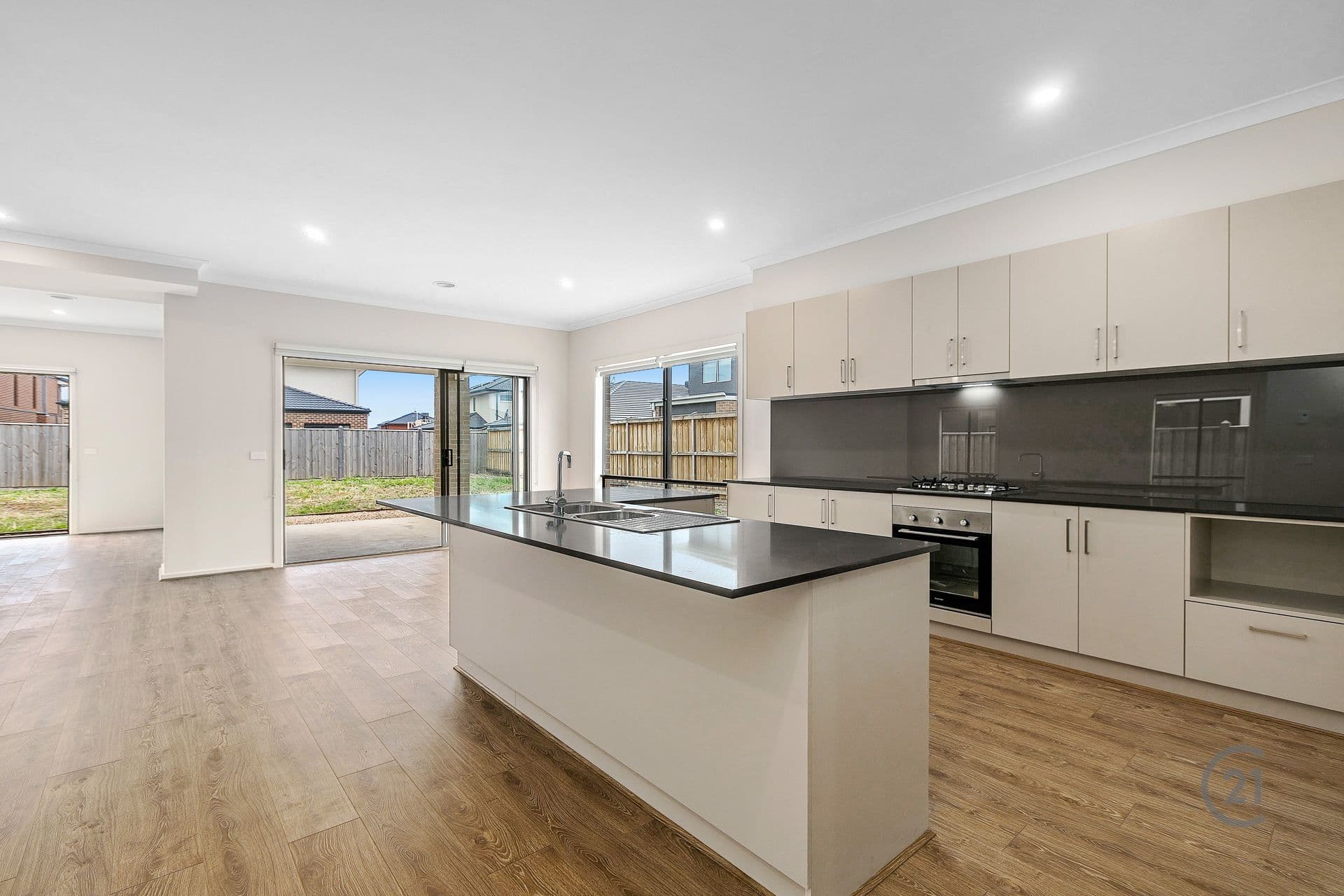 66 Bensonhurst Pde, Point Cook, VIC, 3030, Point Cook - Thumbnail 6