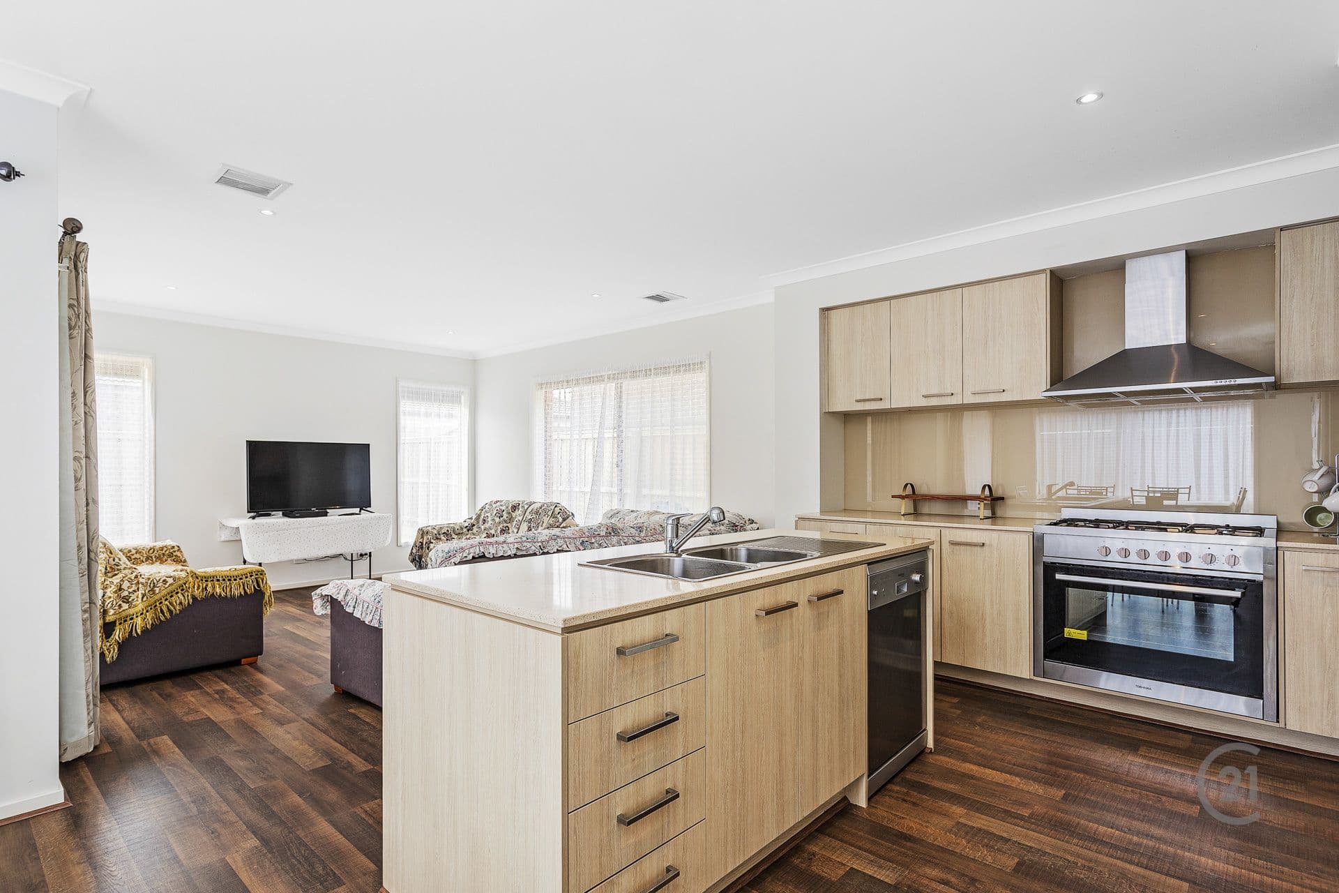 13 Suffolk Street, Truganina, VIC, 3029, Truganina - Thumbnail 2