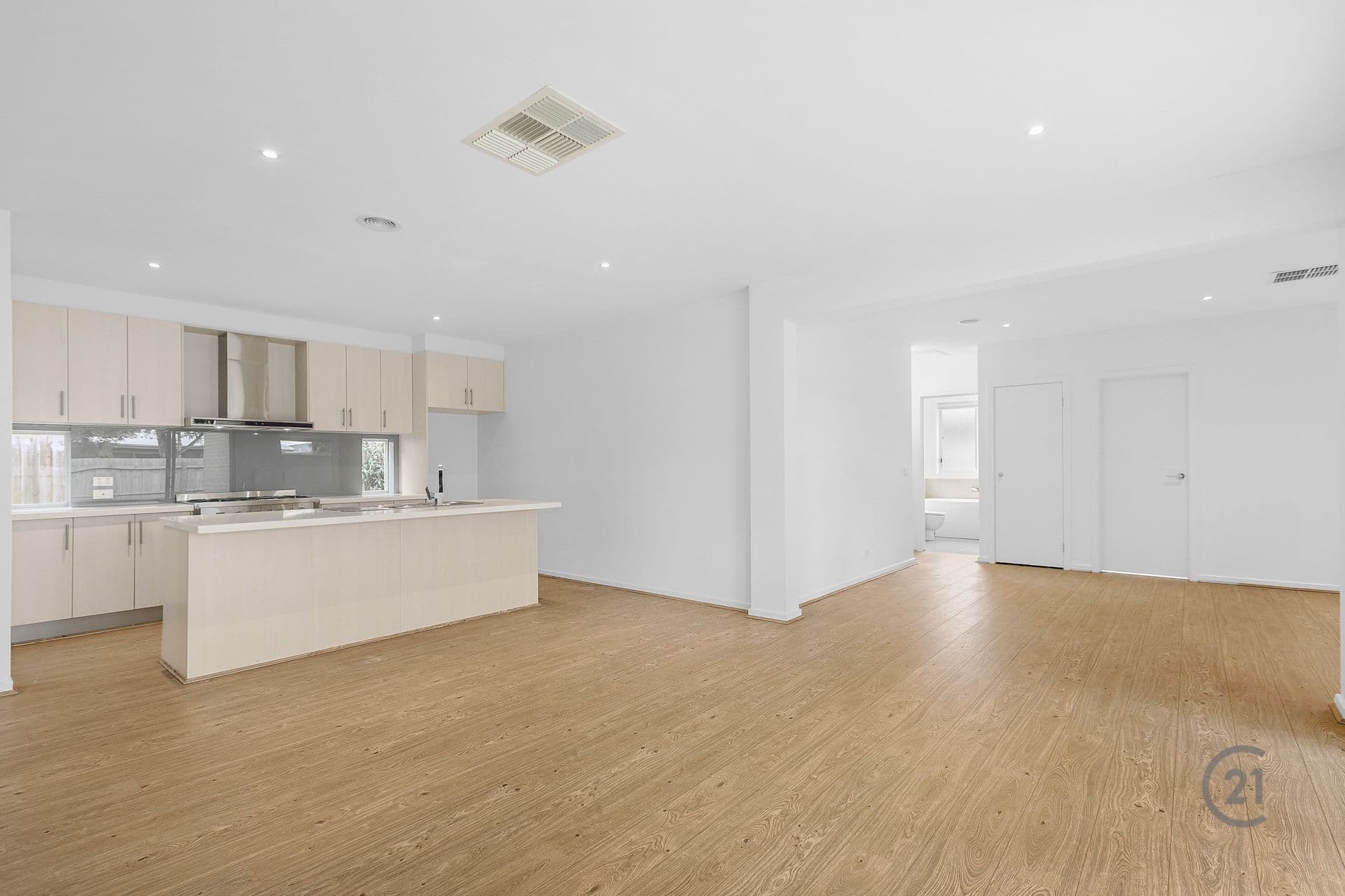20 Sunnybank Drive, Point Cook, VIC, 3030, Point Cook - Thumbnail 3