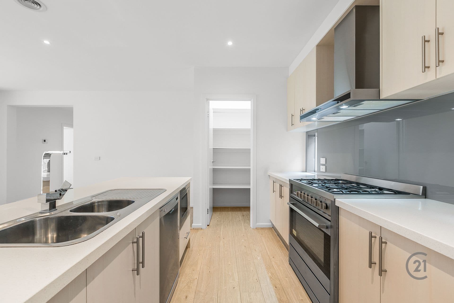 20 Sunnybank Drive, Point Cook, VIC, 3030, Point Cook - Thumbnail 7