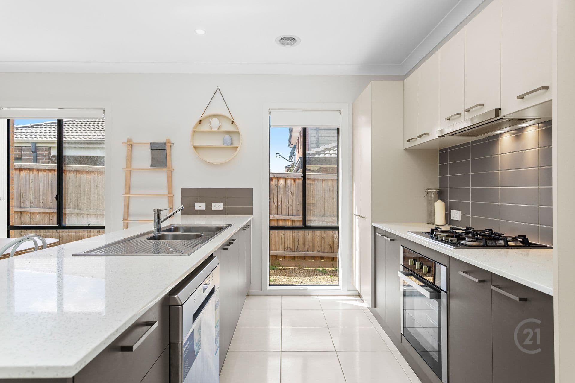 4 Saltmarsh Crescent, Point Cook, VIC, 3030, Point Cook - Thumbnail 4