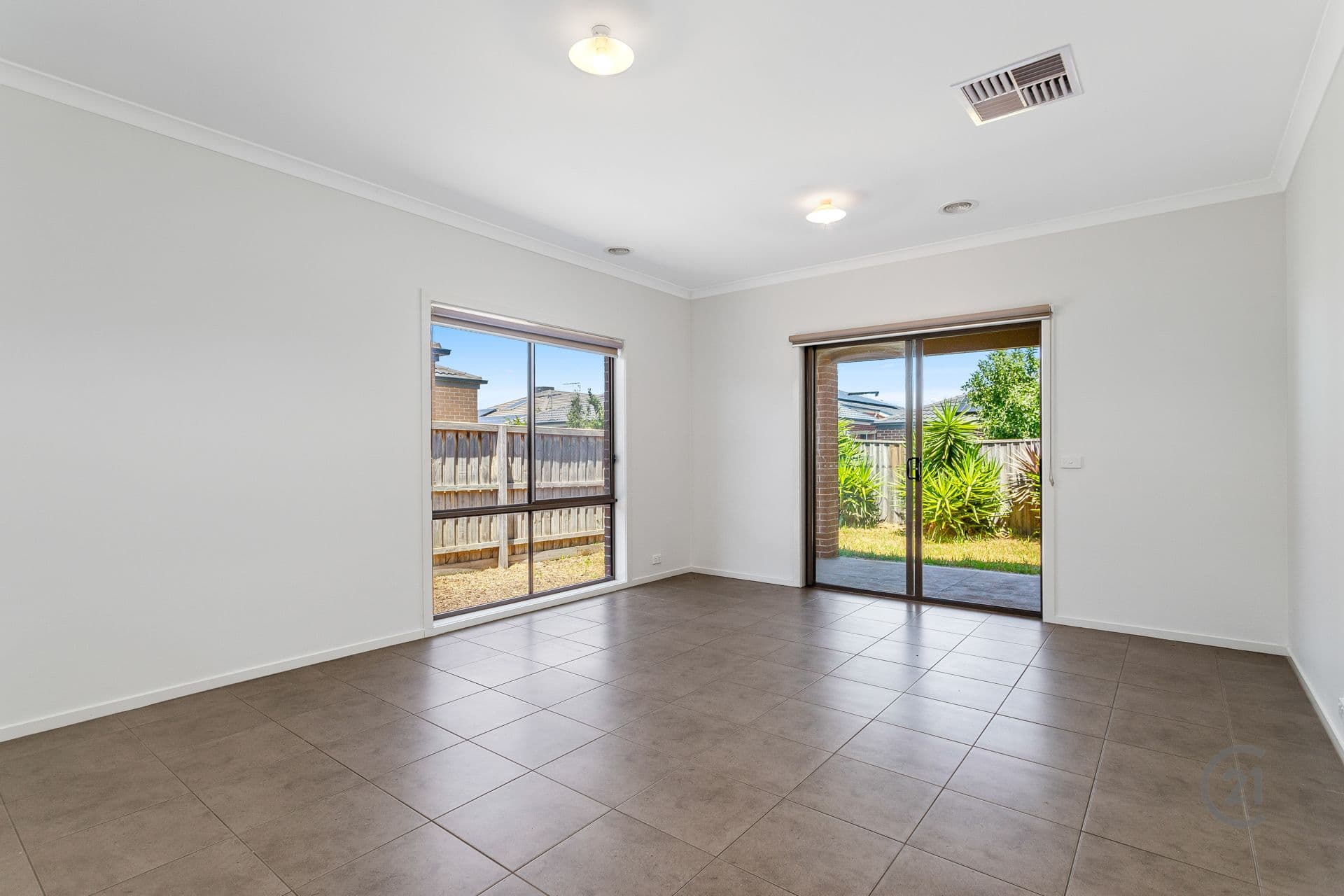 16 Chamberlain Way, Williams Landing, VIC, 3027, Williams Landing - Thumbnail 5
