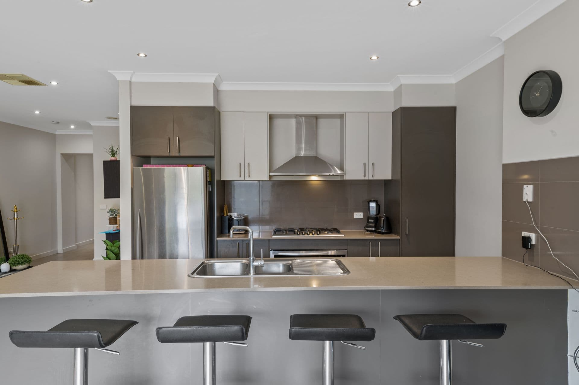 5a Kirkstead Grove, Craigieburn, VIC, 3064, Craigieburn - Thumbnail 2