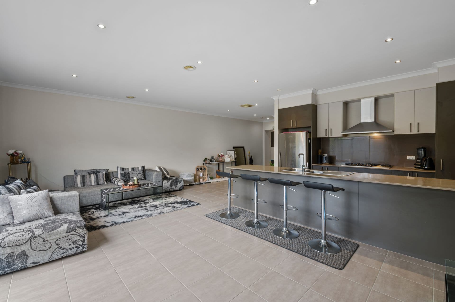 5a Kirkstead Grove, Craigieburn, VIC, 3064, Craigieburn - Thumbnail 5