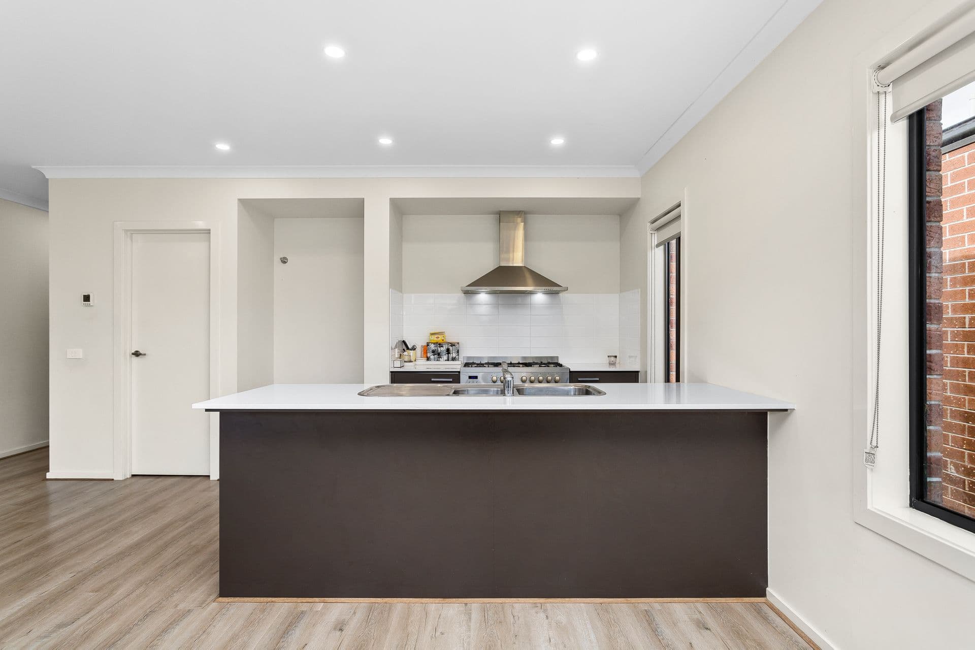 4 Rathdowne Road, Werribee, VIC, 3030, Werribee - Thumbnail 5